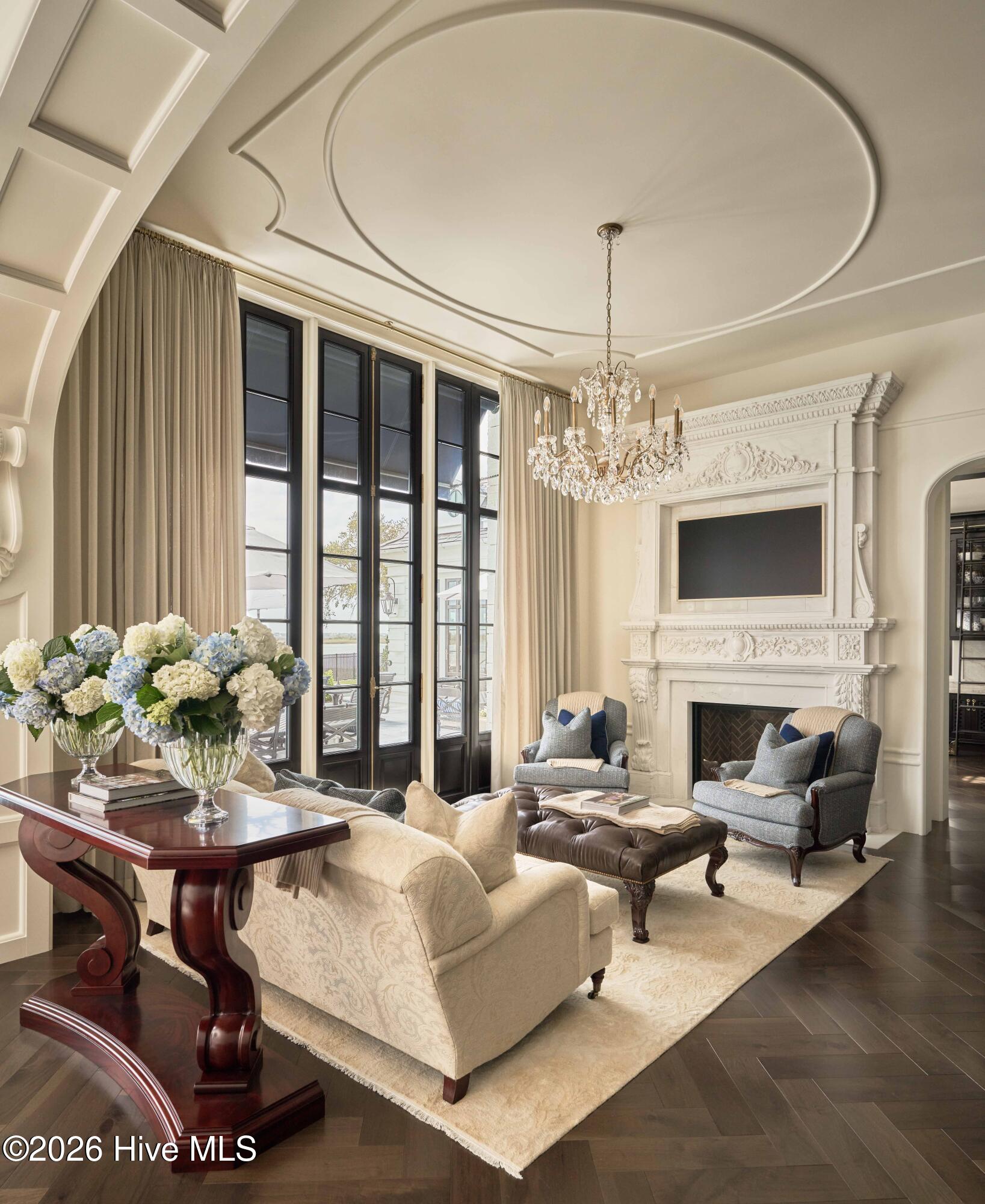 100569177 | Photo 24