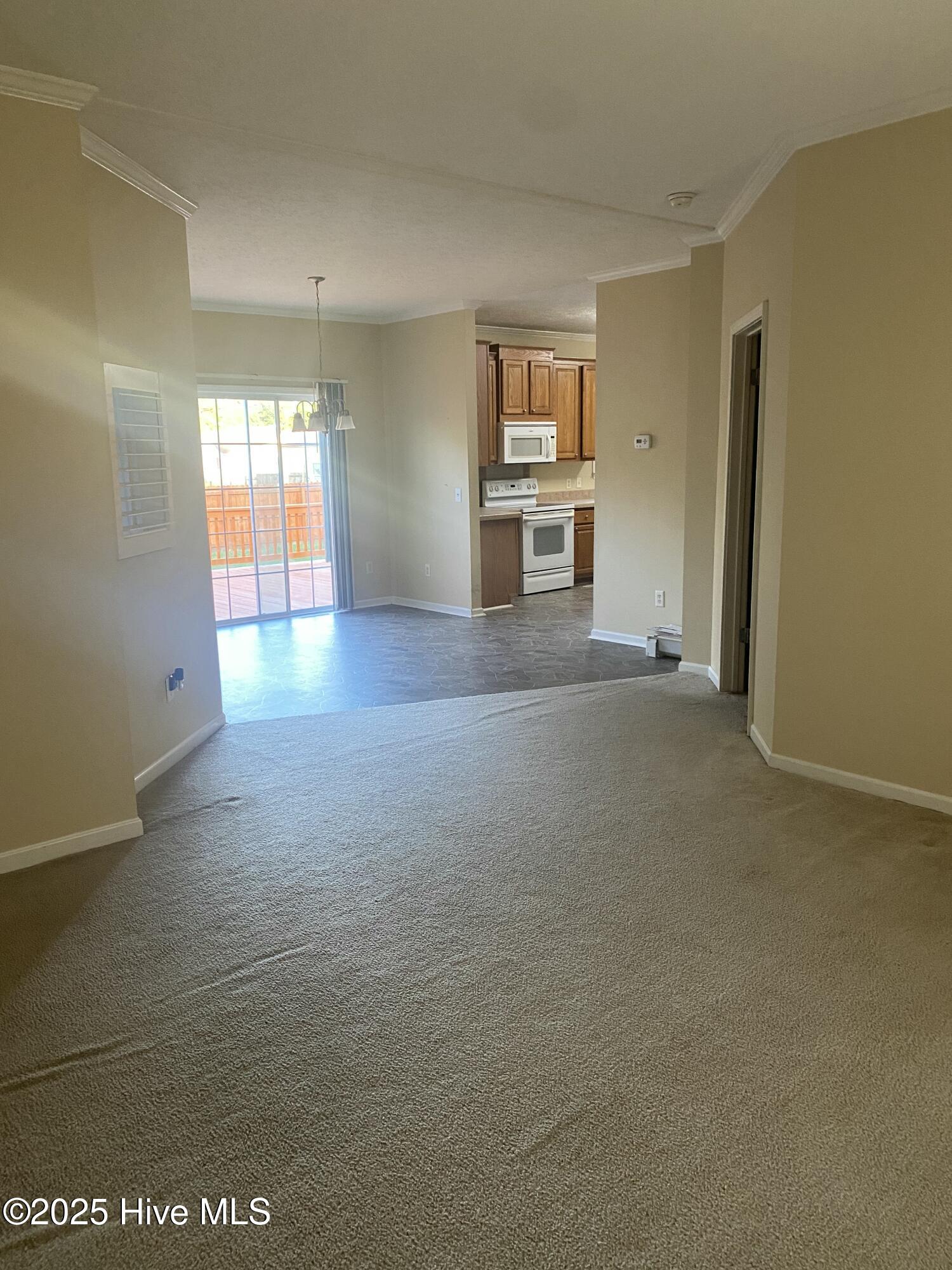 152 Meadowlark Lane,Newport