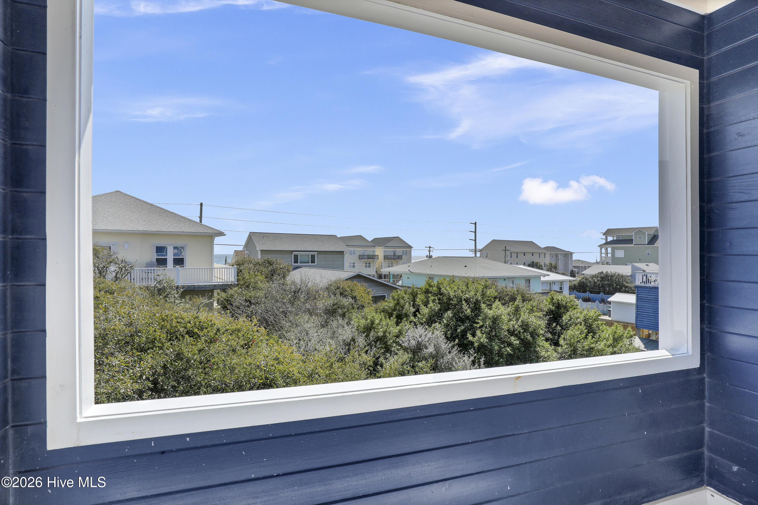 100551394 | Photo 31