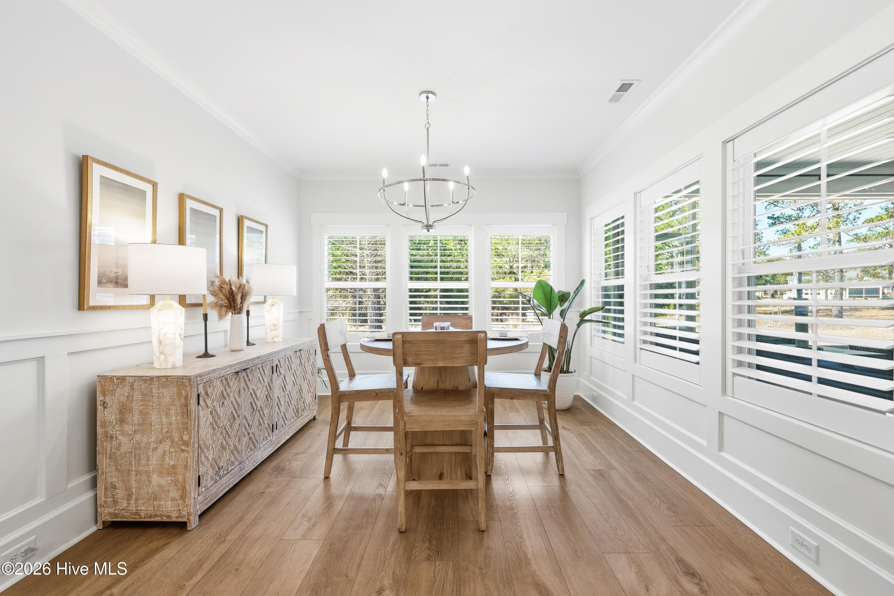 100564440 | Photo 12