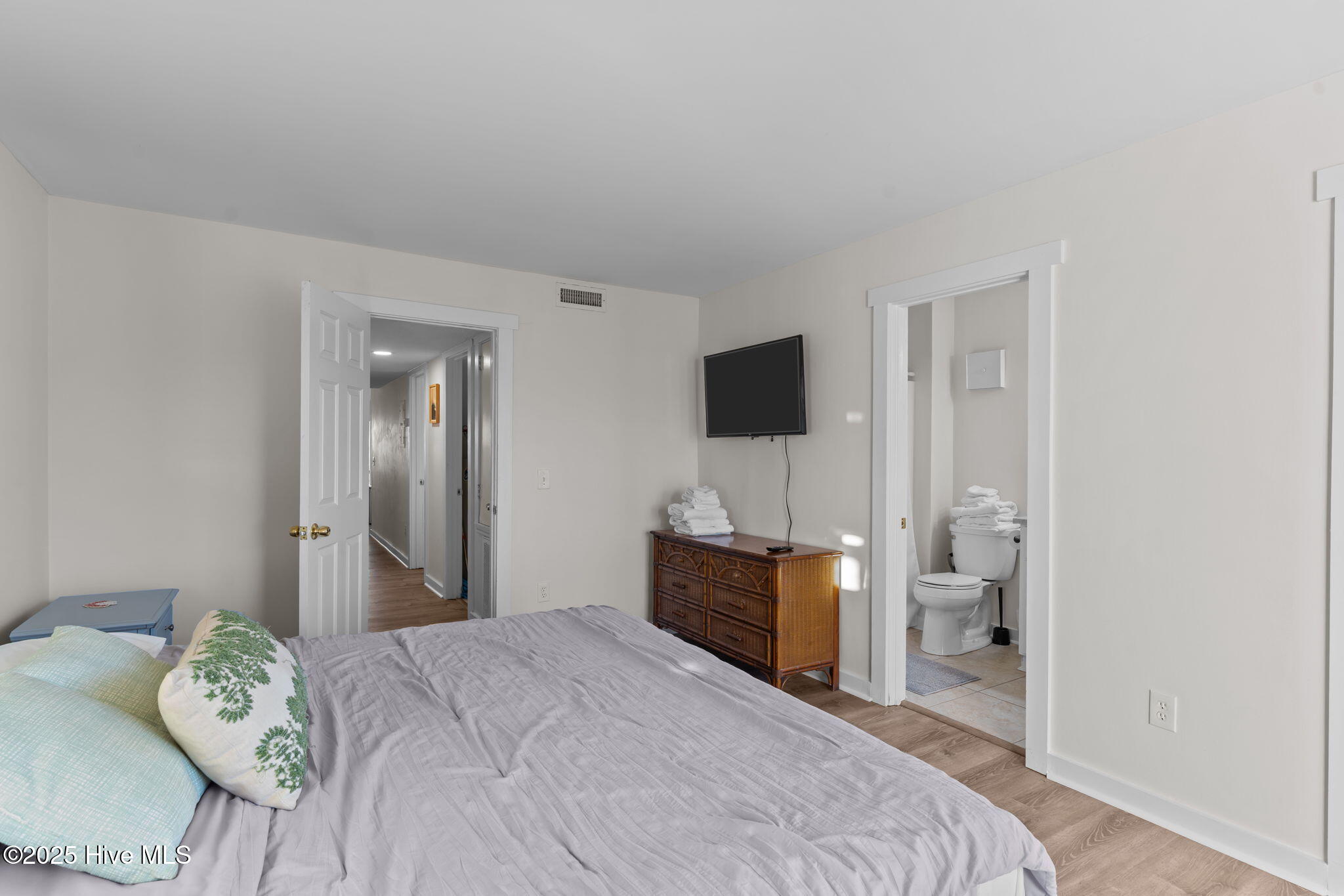 100534887 | Photo 29