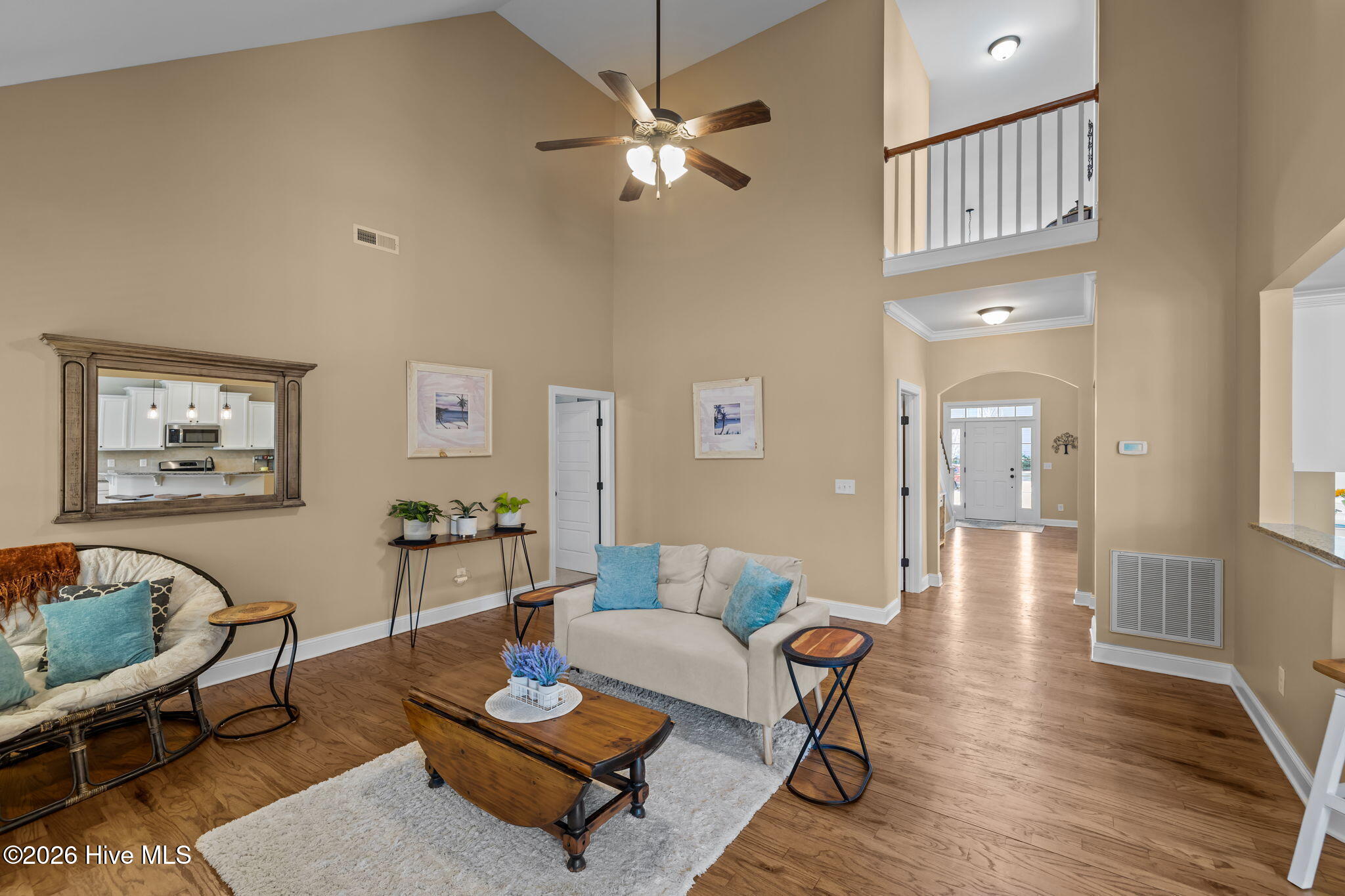 100549761 | Photo 19