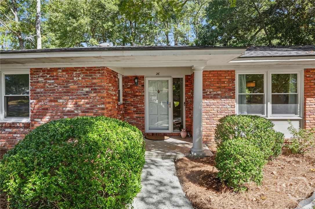 Photo 2 of Single family home for sale at 26 E Stillwood Cir, Savannah, GA 31419 | MLS# SA367176 | Listing updated on 2026-10-28