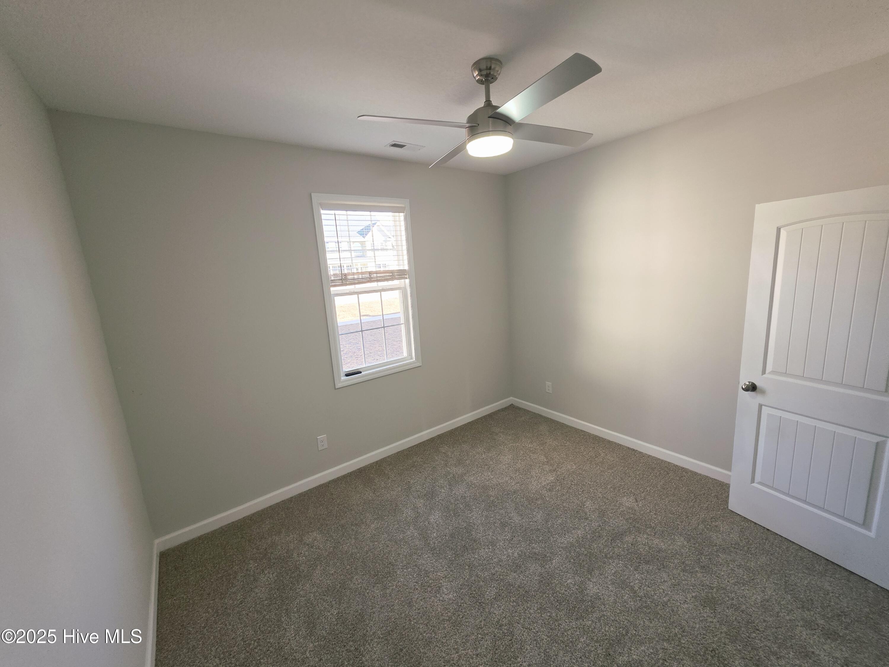 100545567 | Photo 23