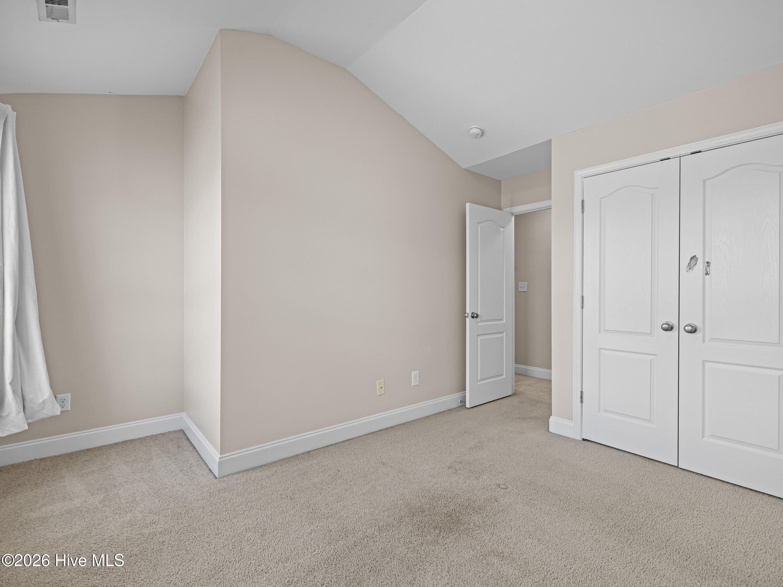 100549292 | Photo 41