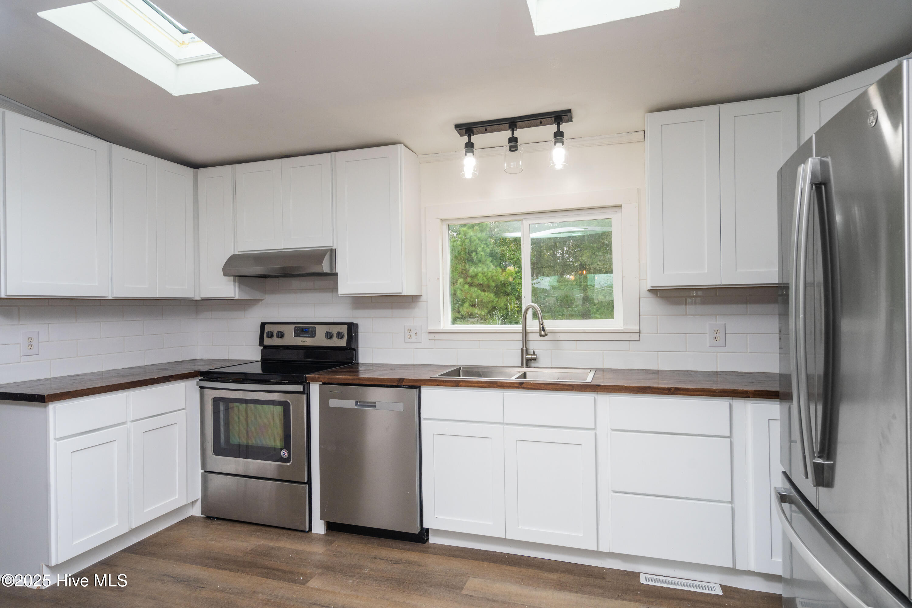 100536641 | Photo 22