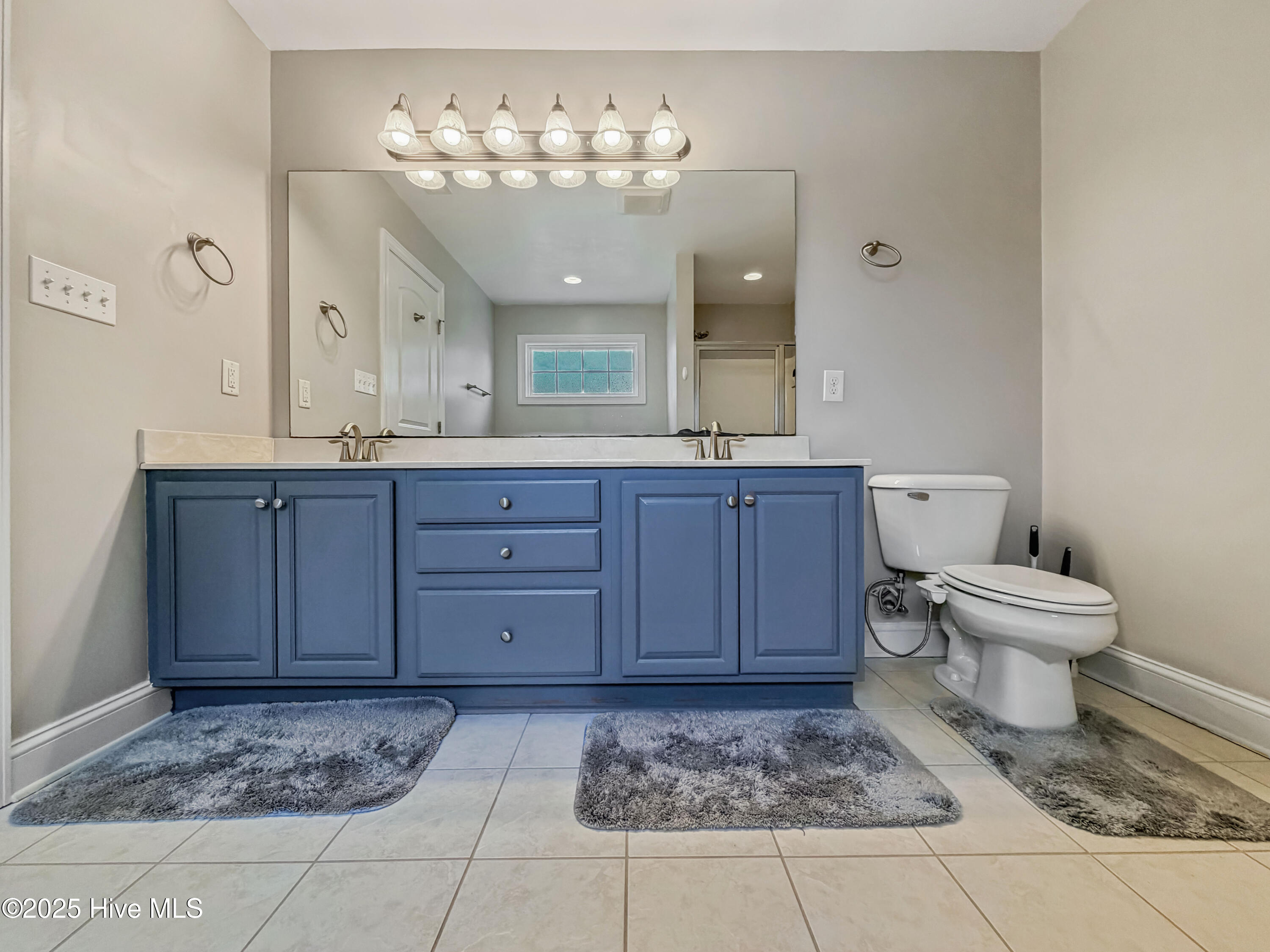 100543417 | Photo 27