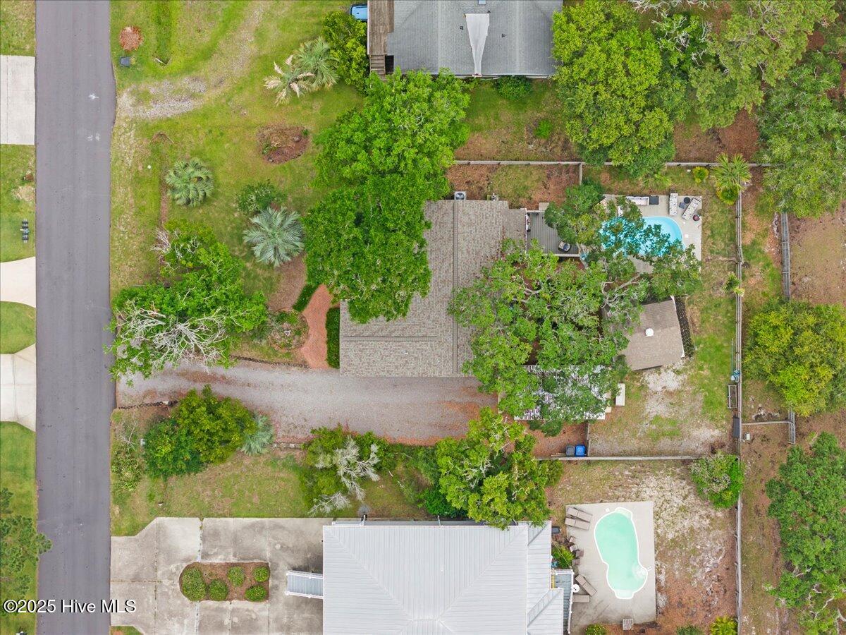 100512296 | Photo 38