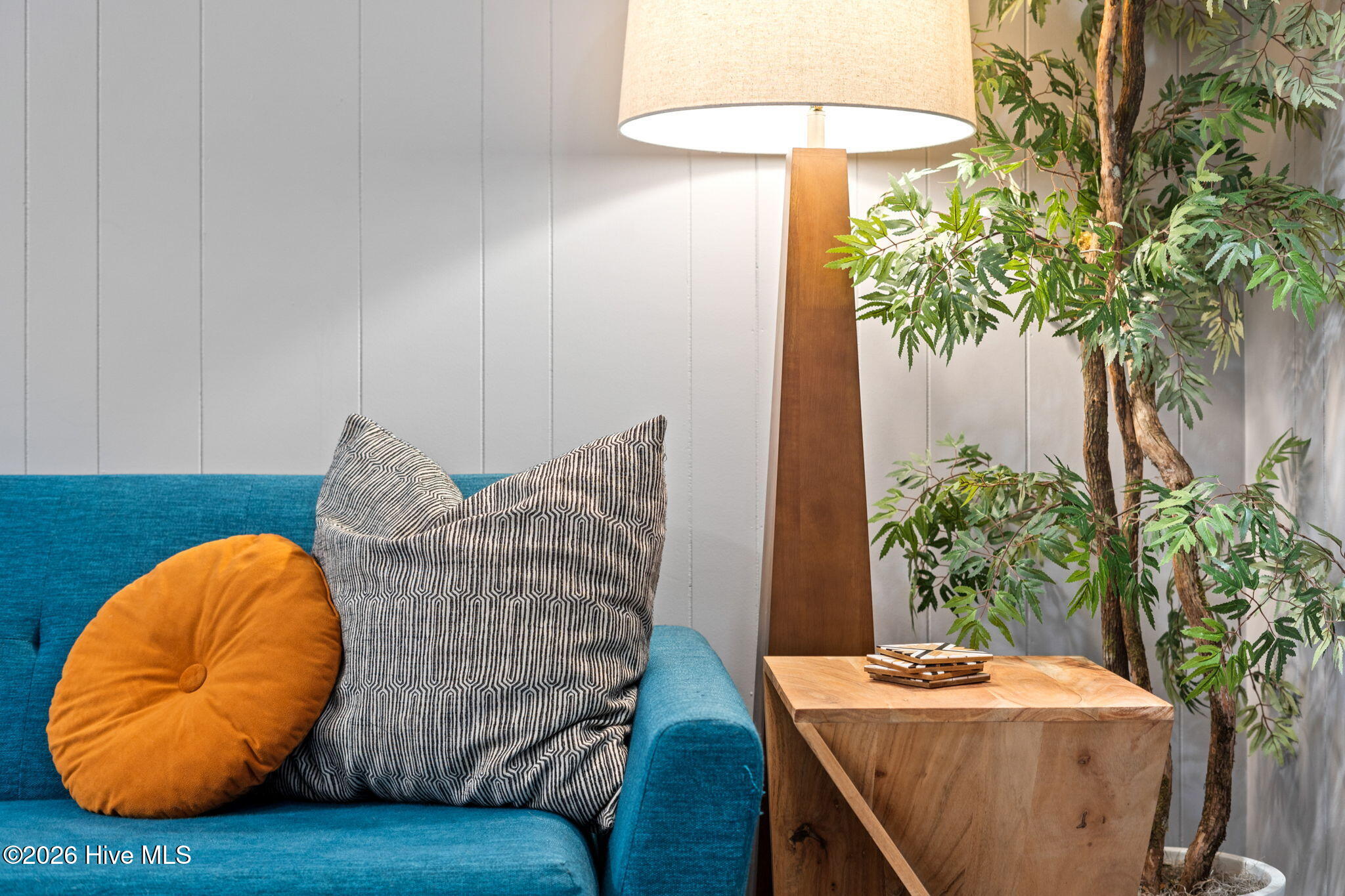 100563184 | Photo 10