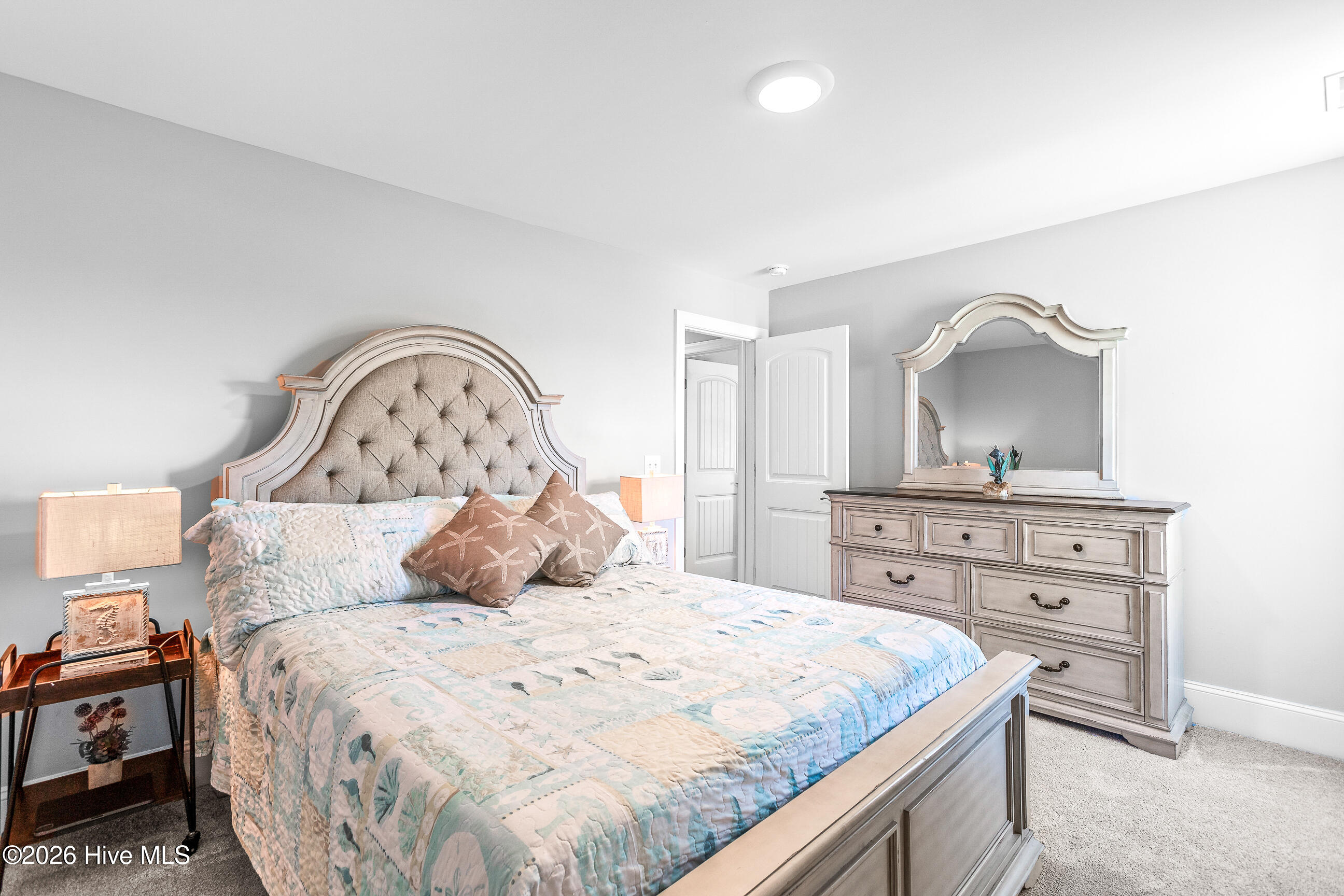 100563975 | Photo 31