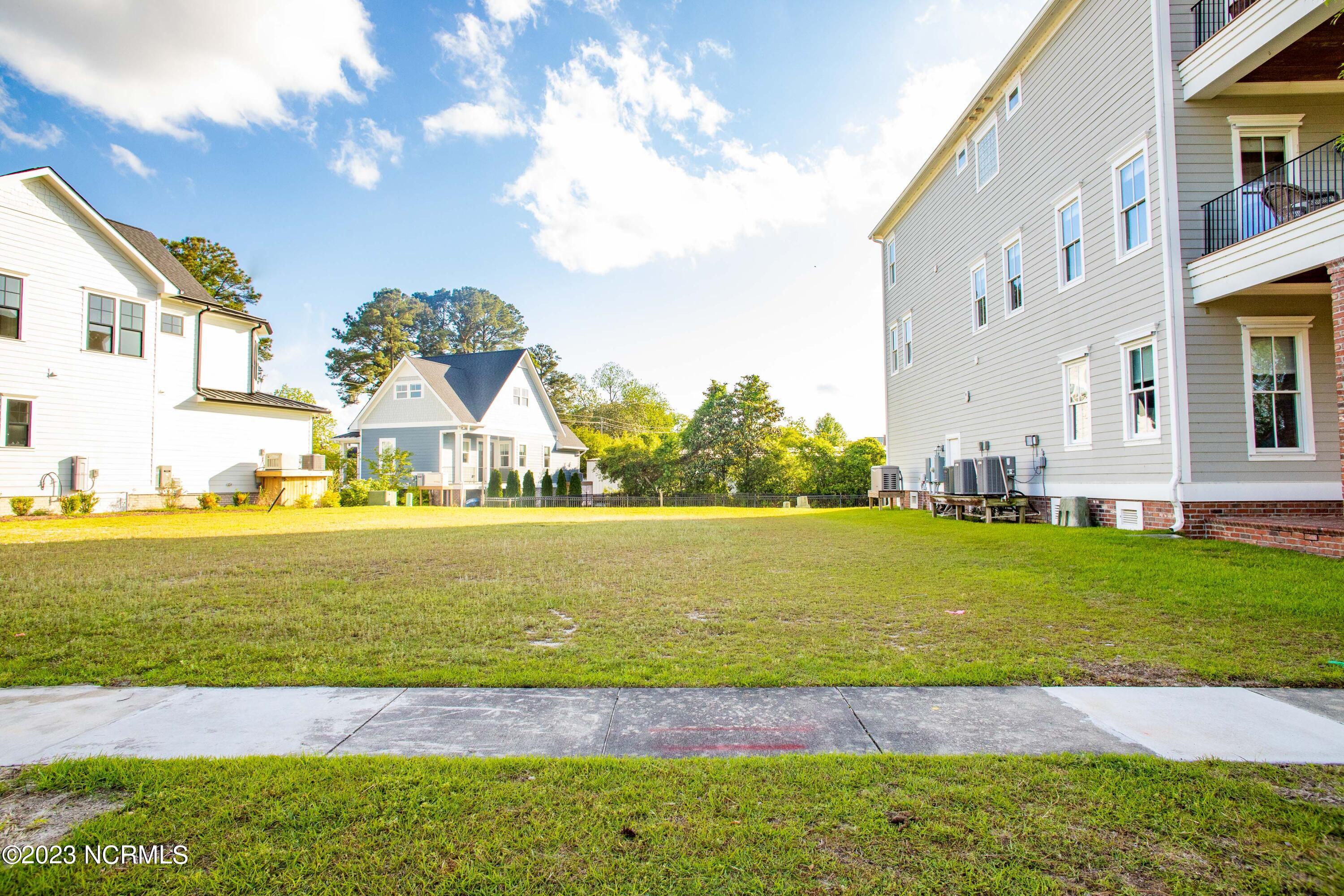 1st image of 805 E Front St, New Bern, NC 28560 | MLS# 100597461