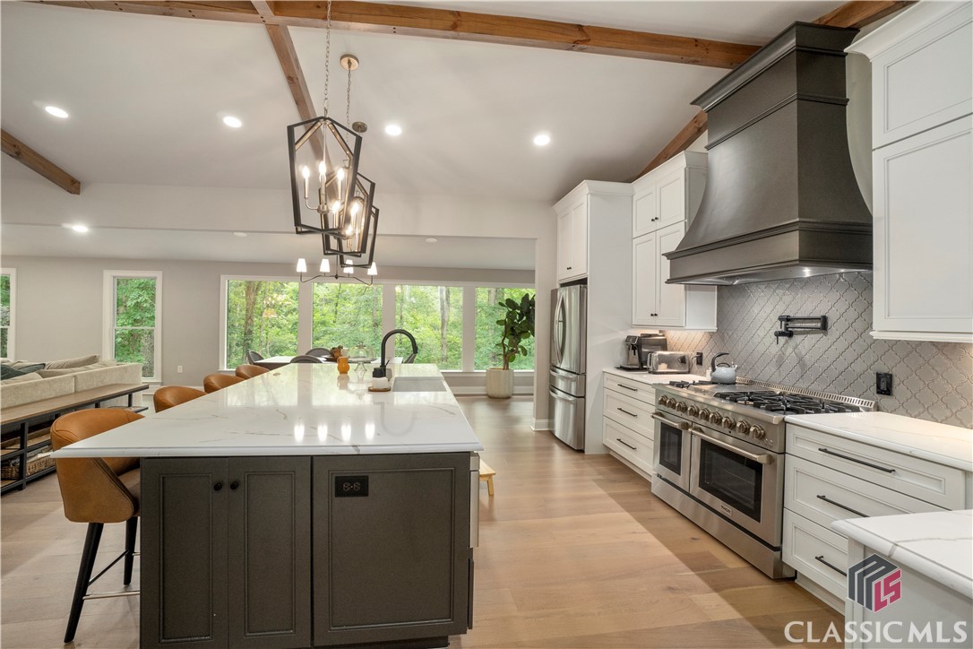 1041 Hollow Creek Way