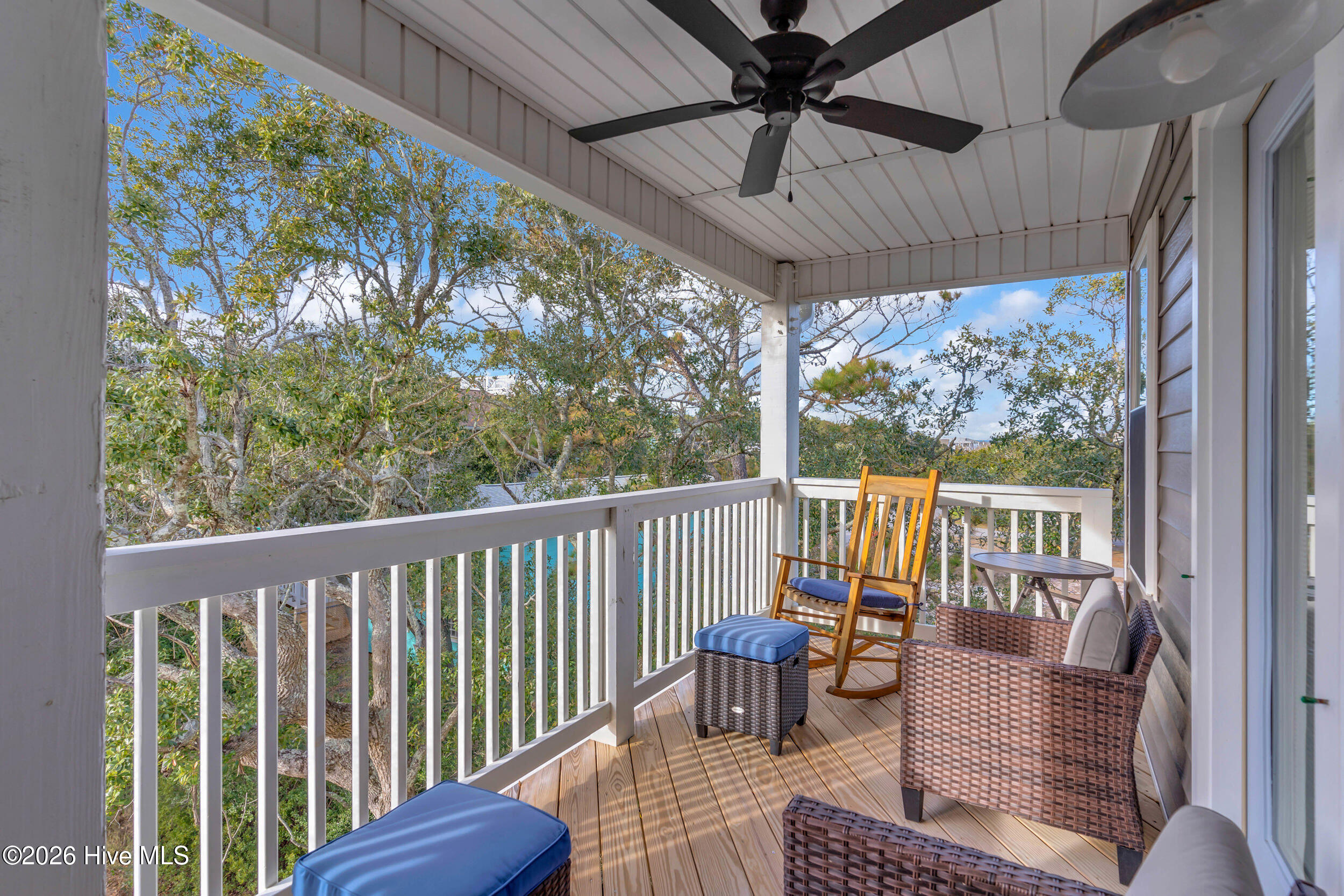 100549531 | Photo 21