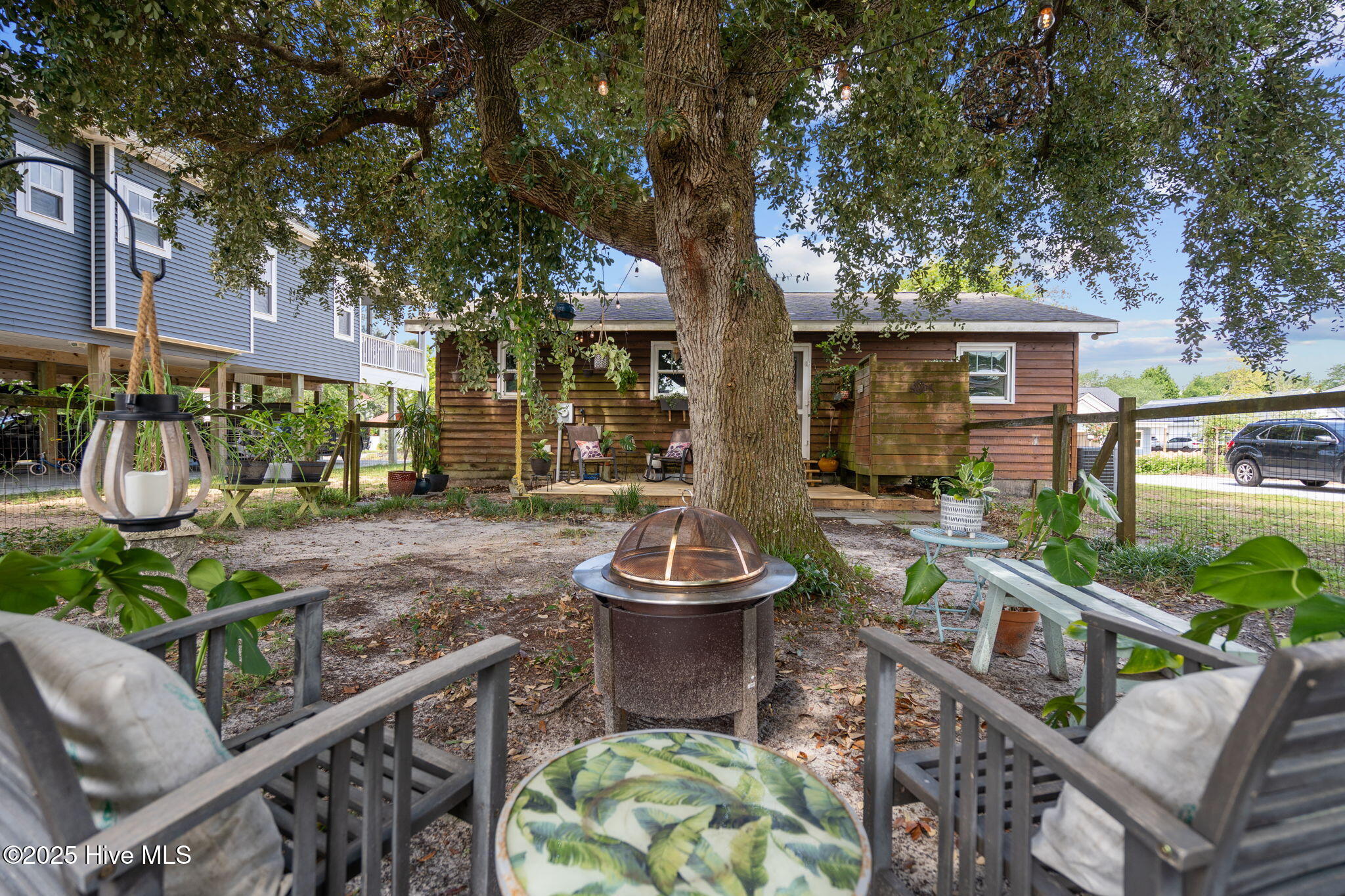 100522385 | Photo 42