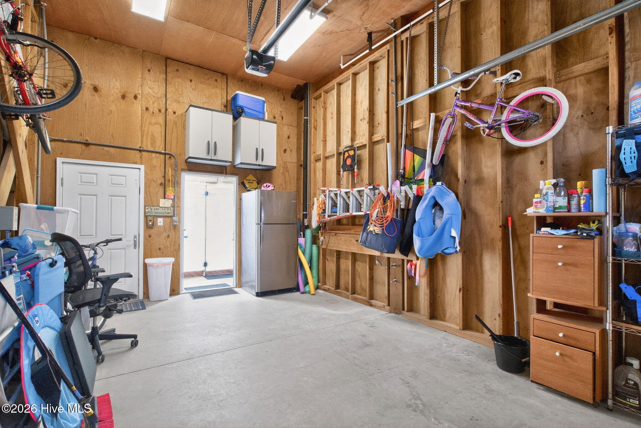 100558520 | Photo 55