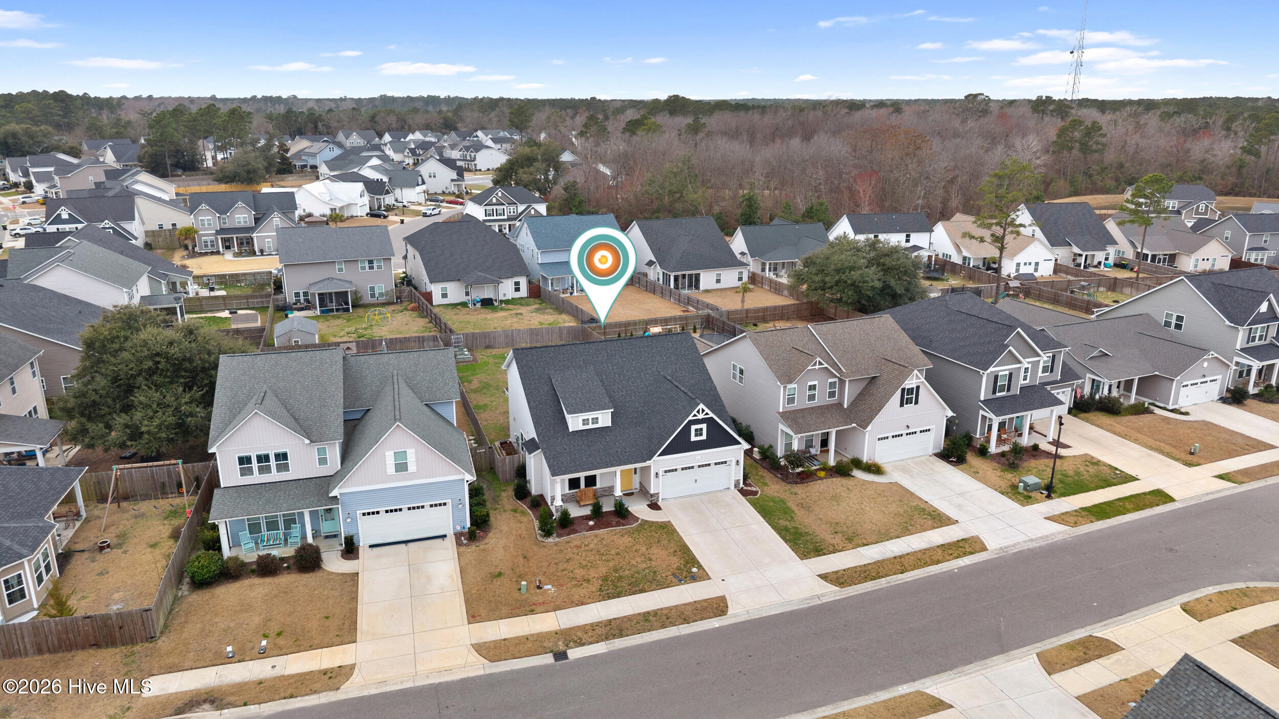 100565855 | Photo 49