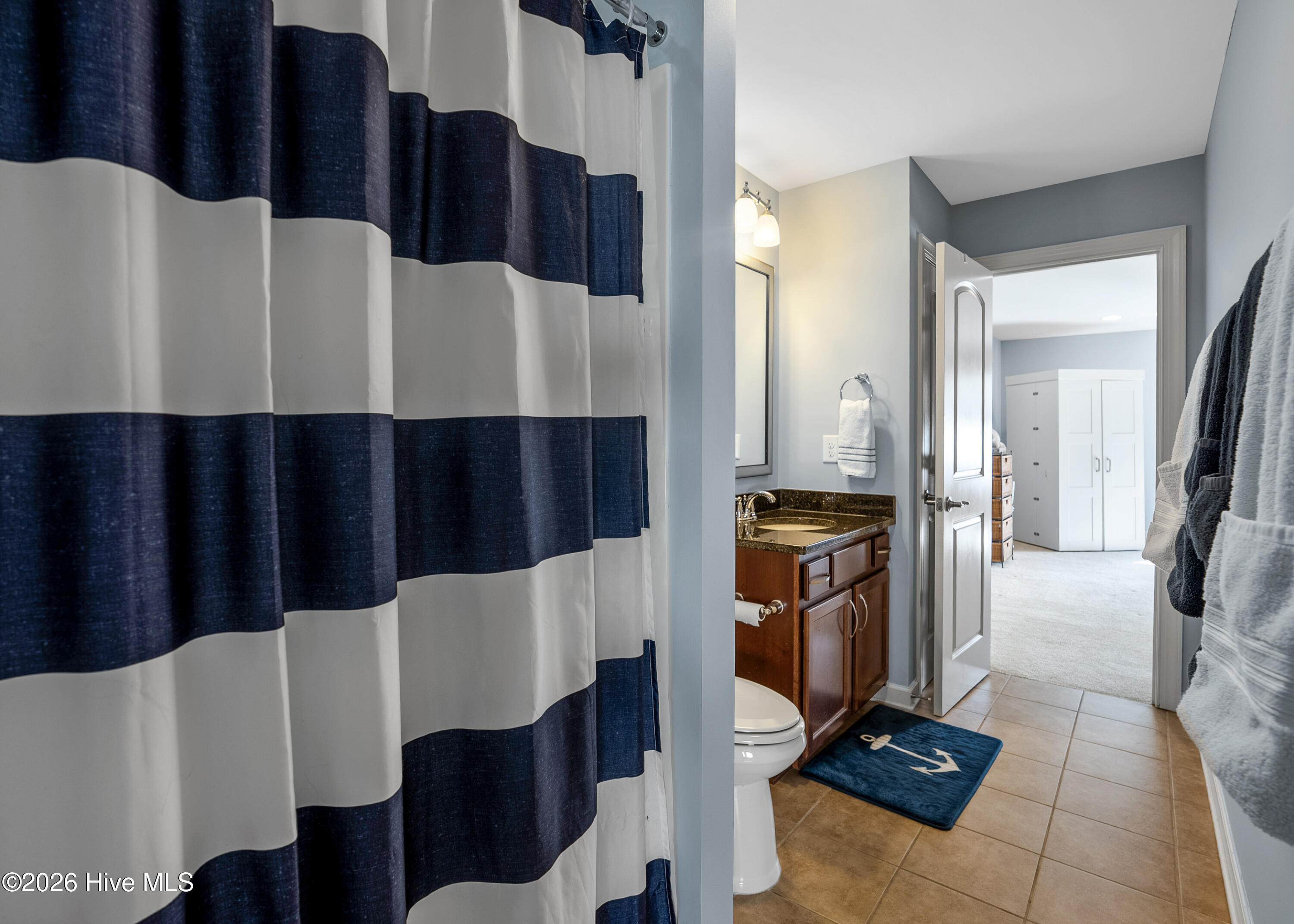 100553869 | Photo 41