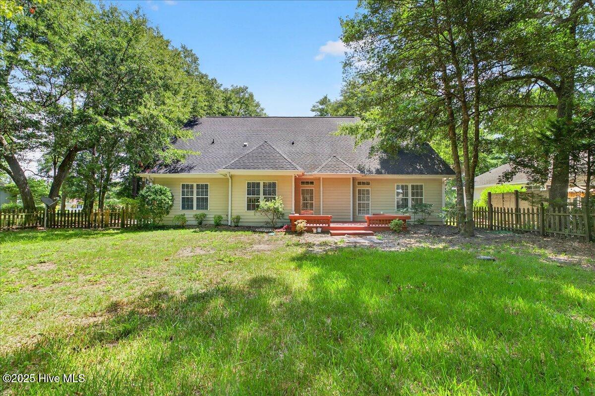 100519877 | Photo 47