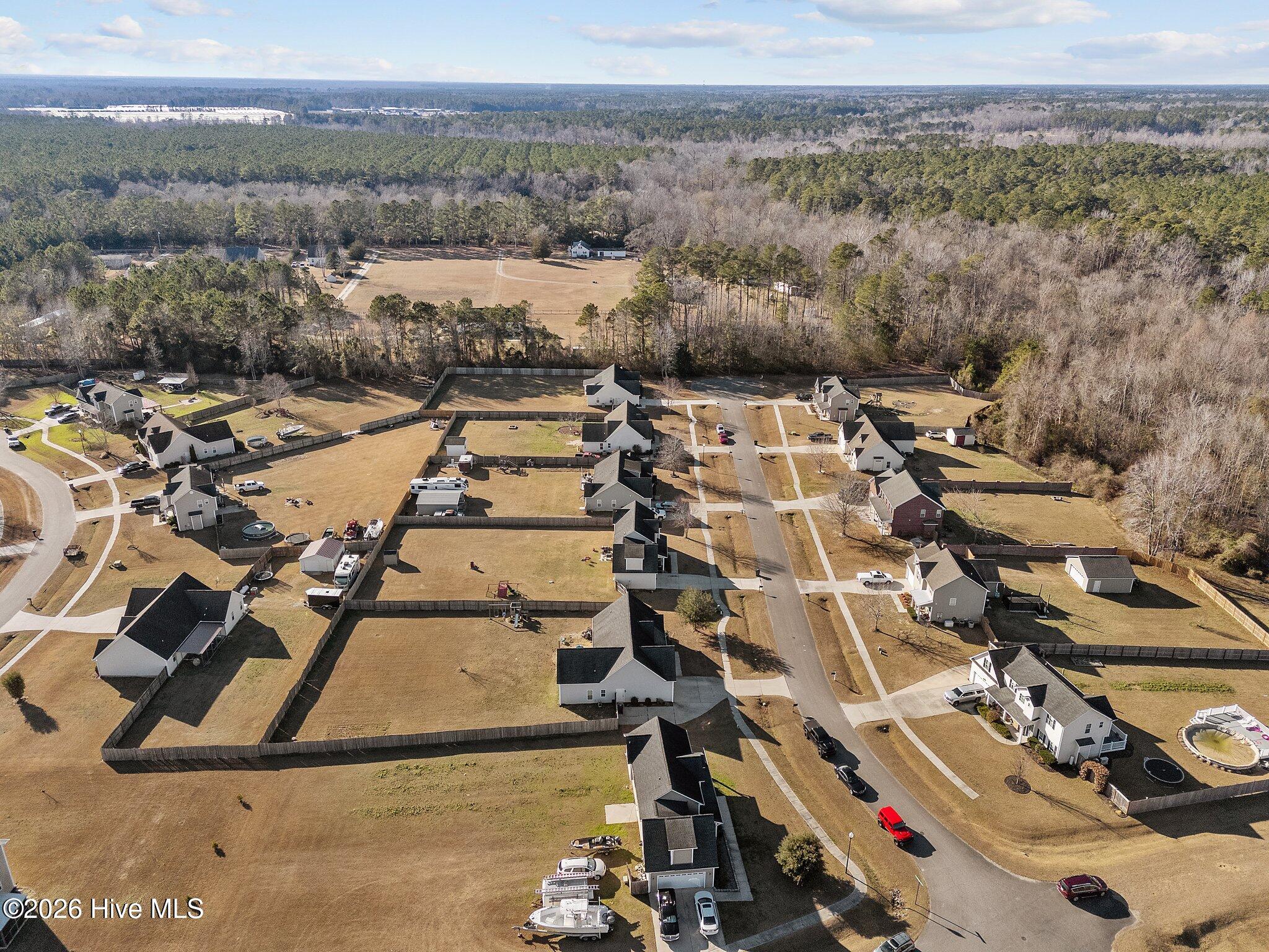 100561323 | Photo 43