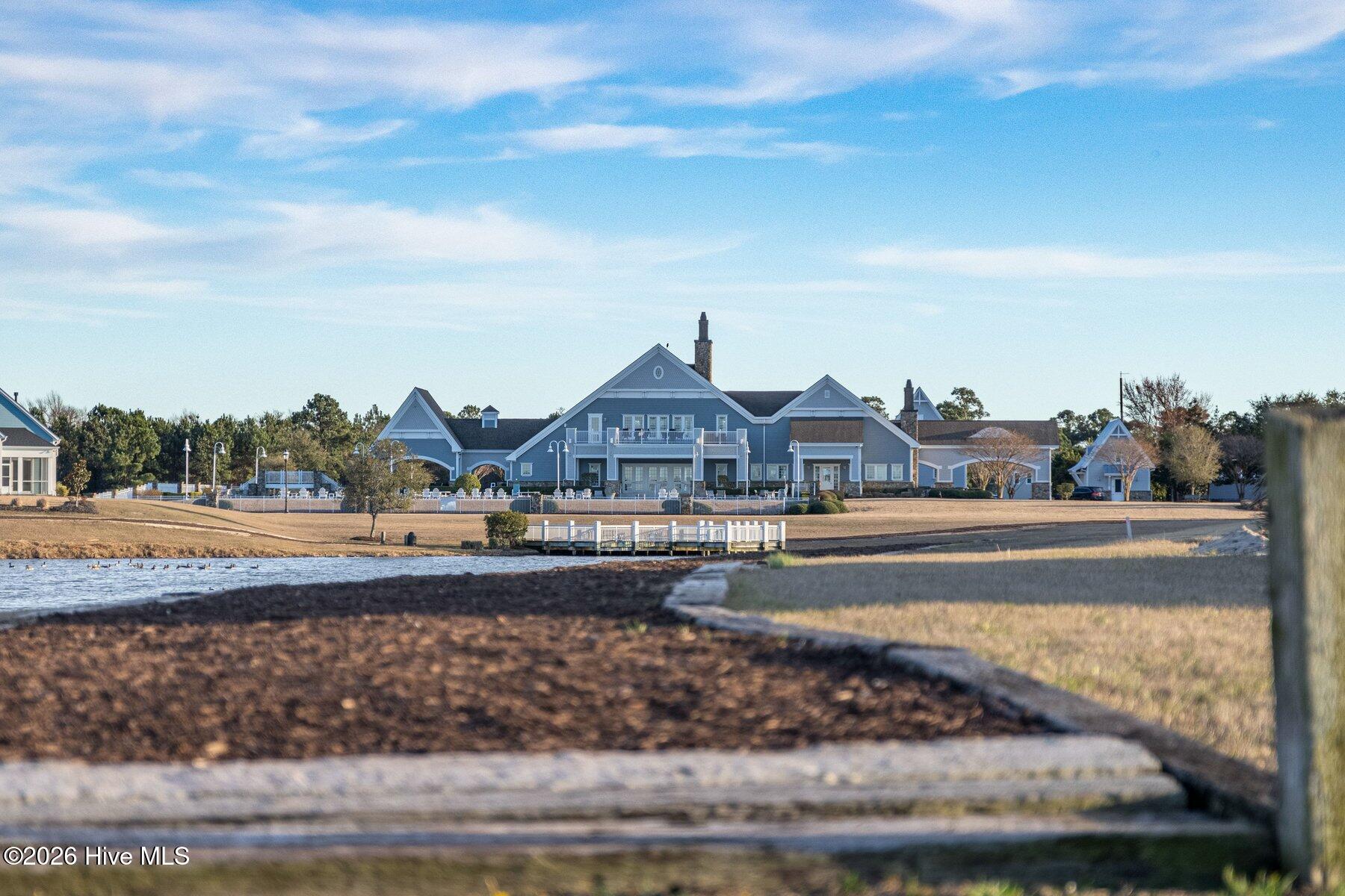 100558879 | Photo 77