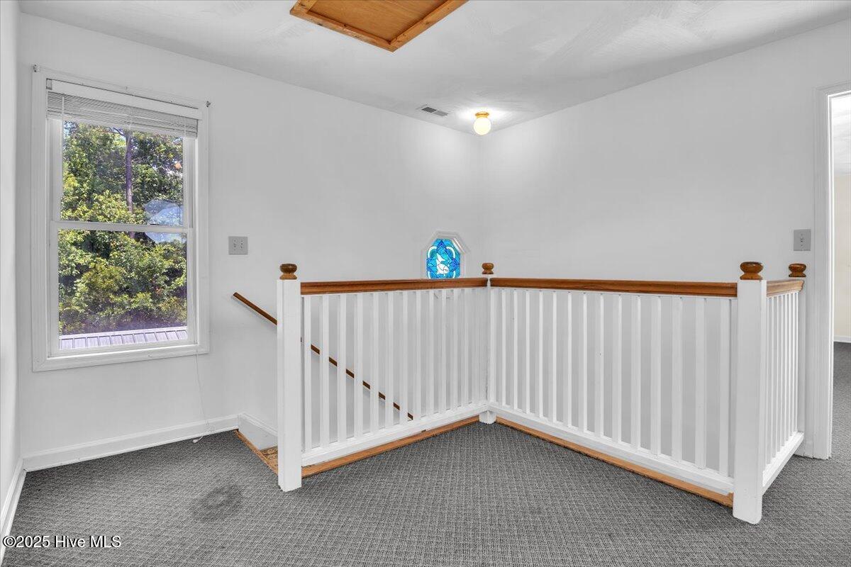 100515601 | Photo 46