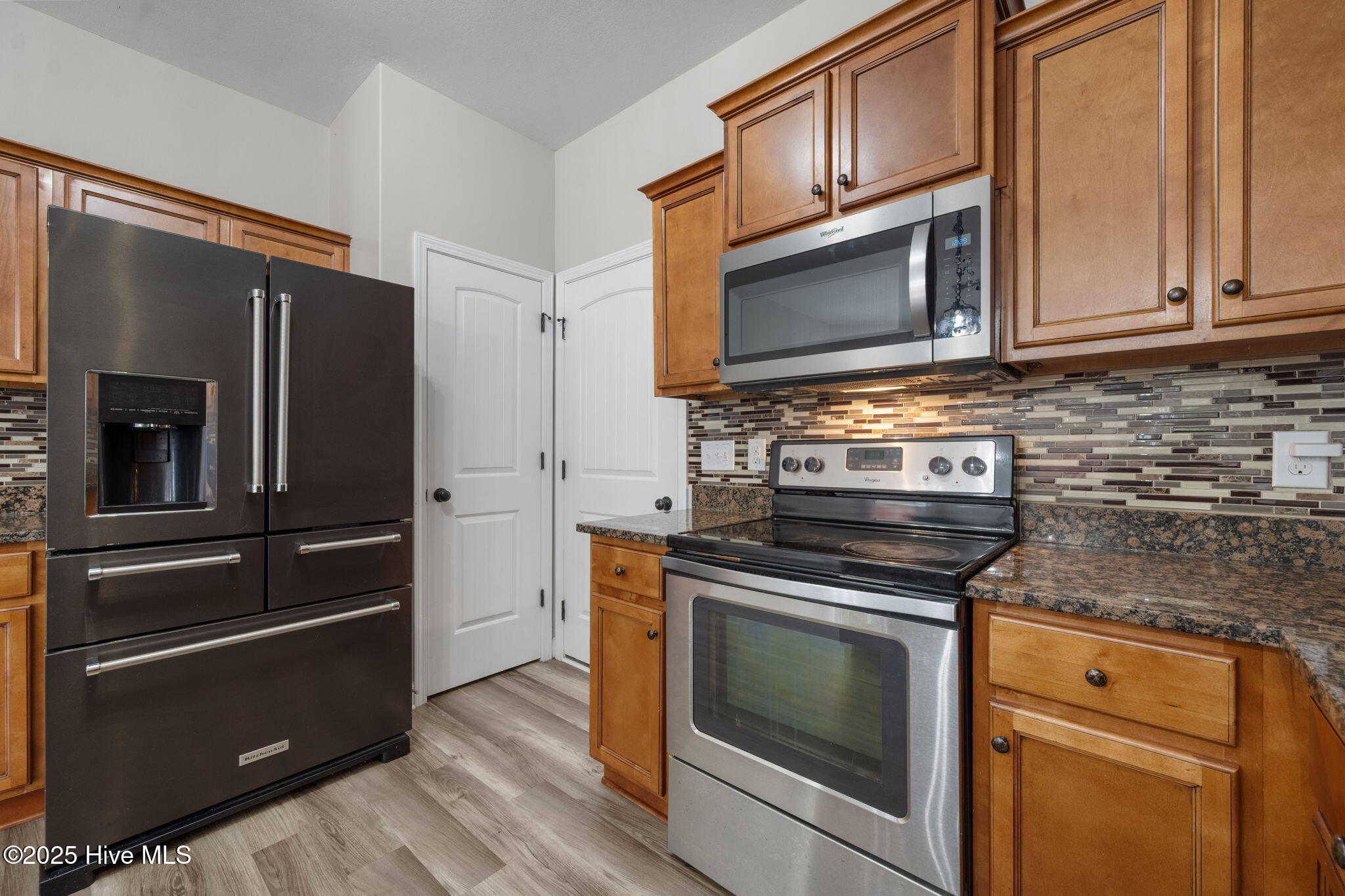 100546672 | Photo 19