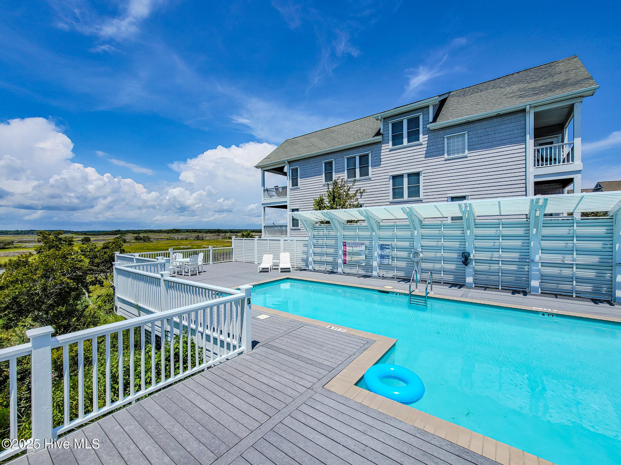 100540688 | Photo 70