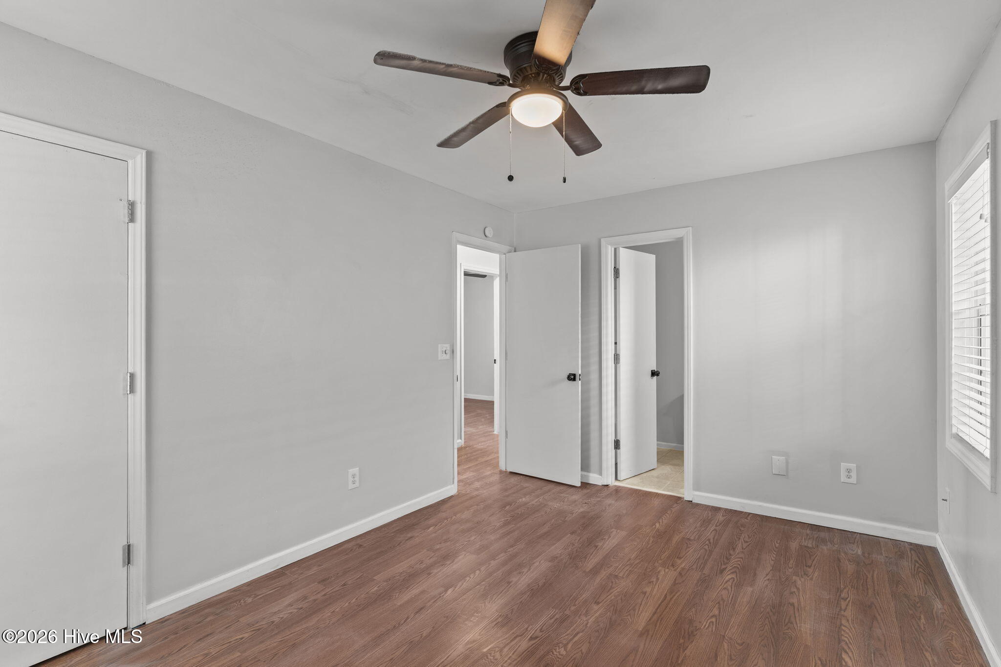 100552735 | Photo 27