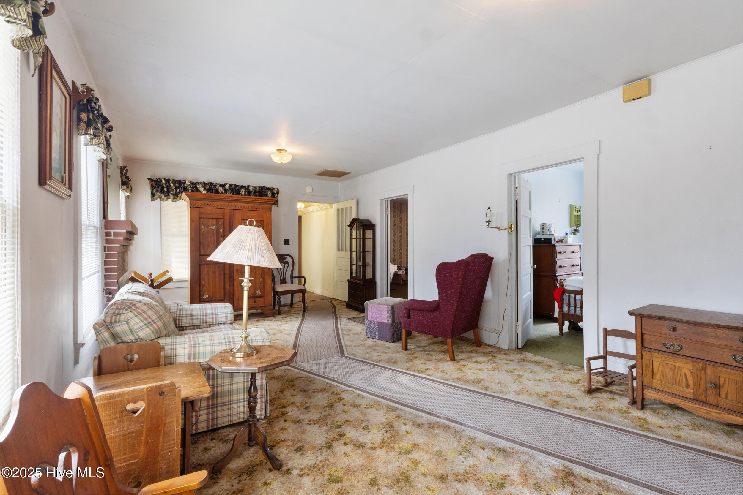 100487723 | Photo 12