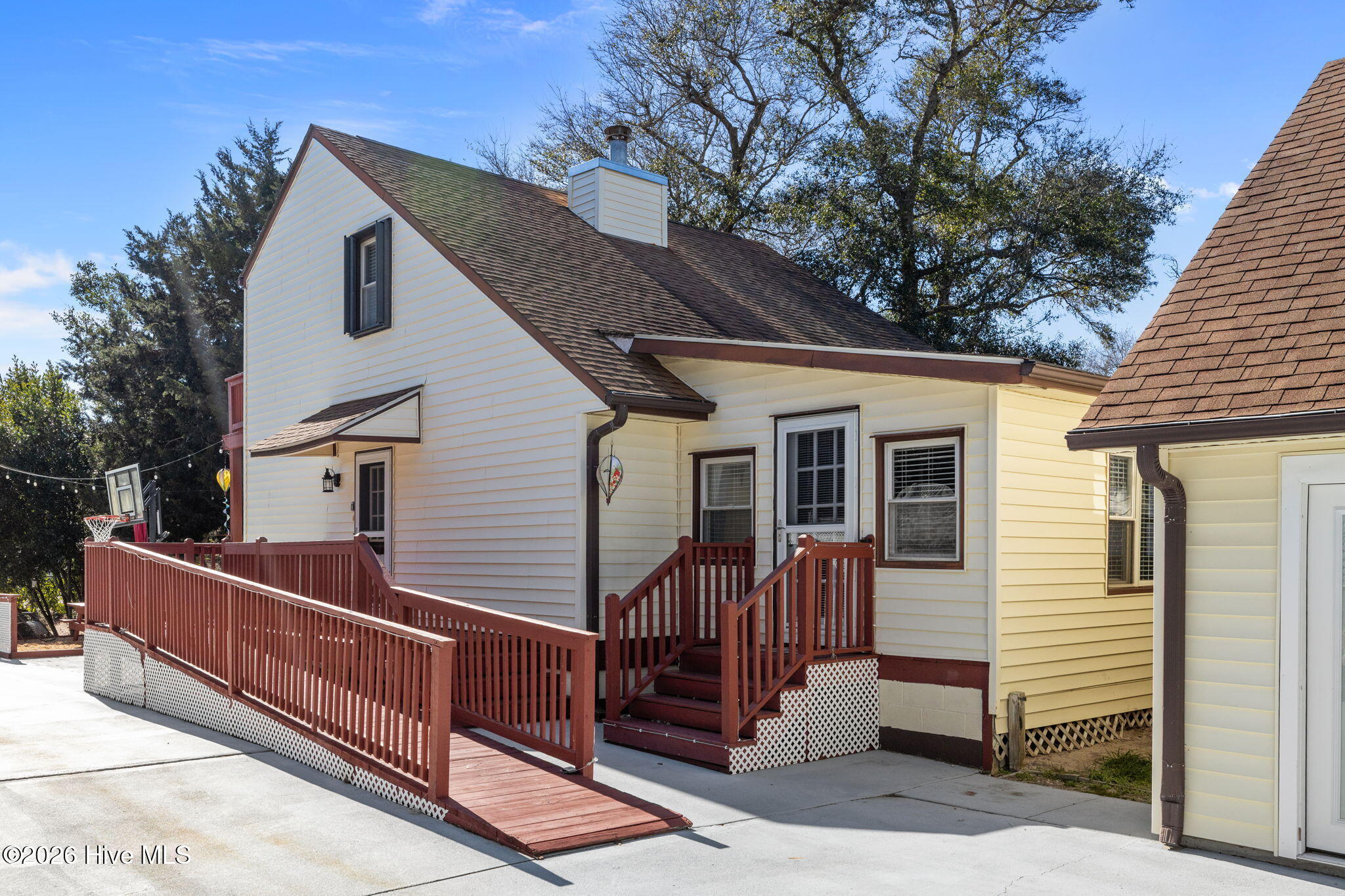 100553016 | Photo 11