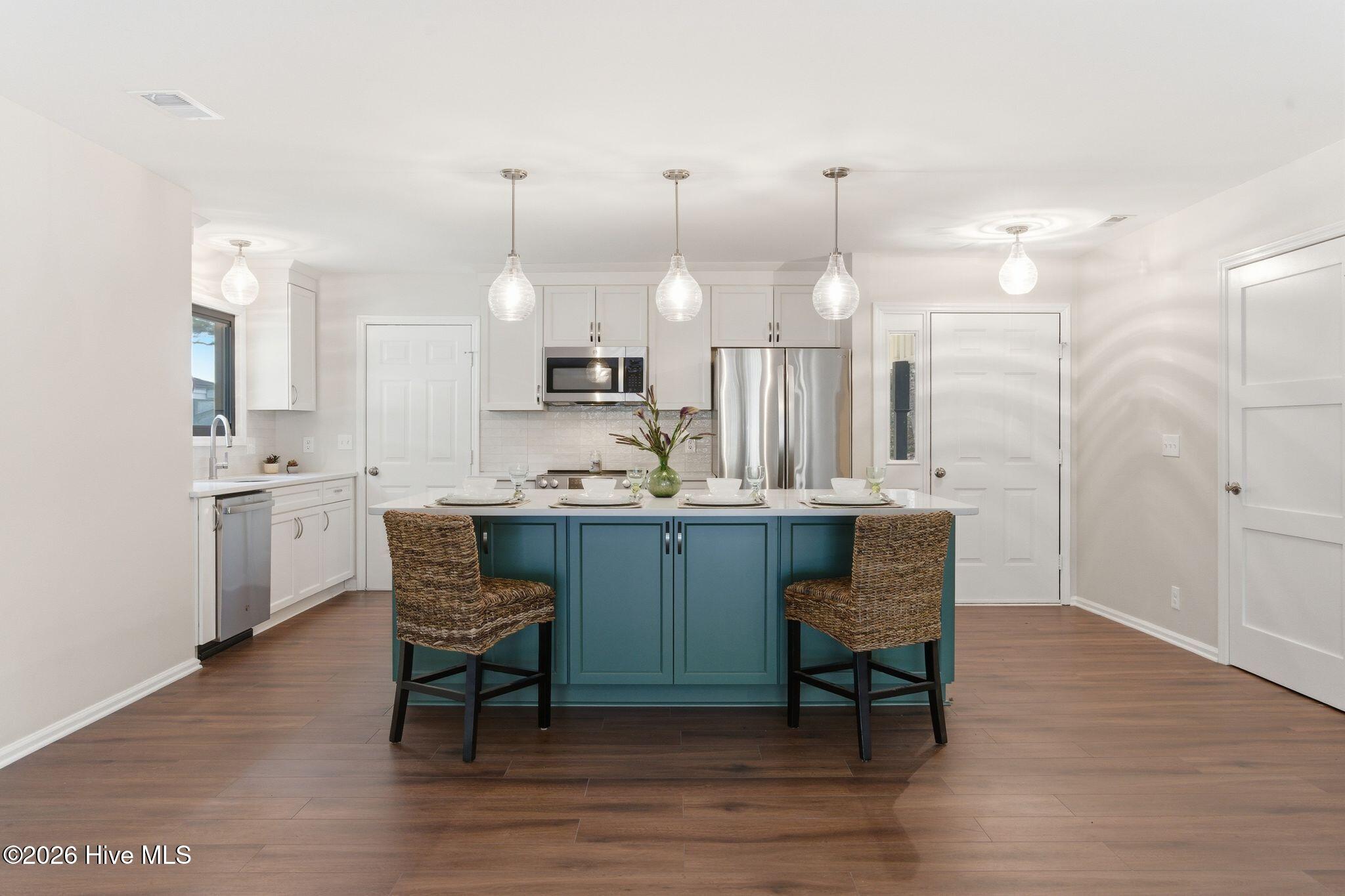 100555481 | Photo 14