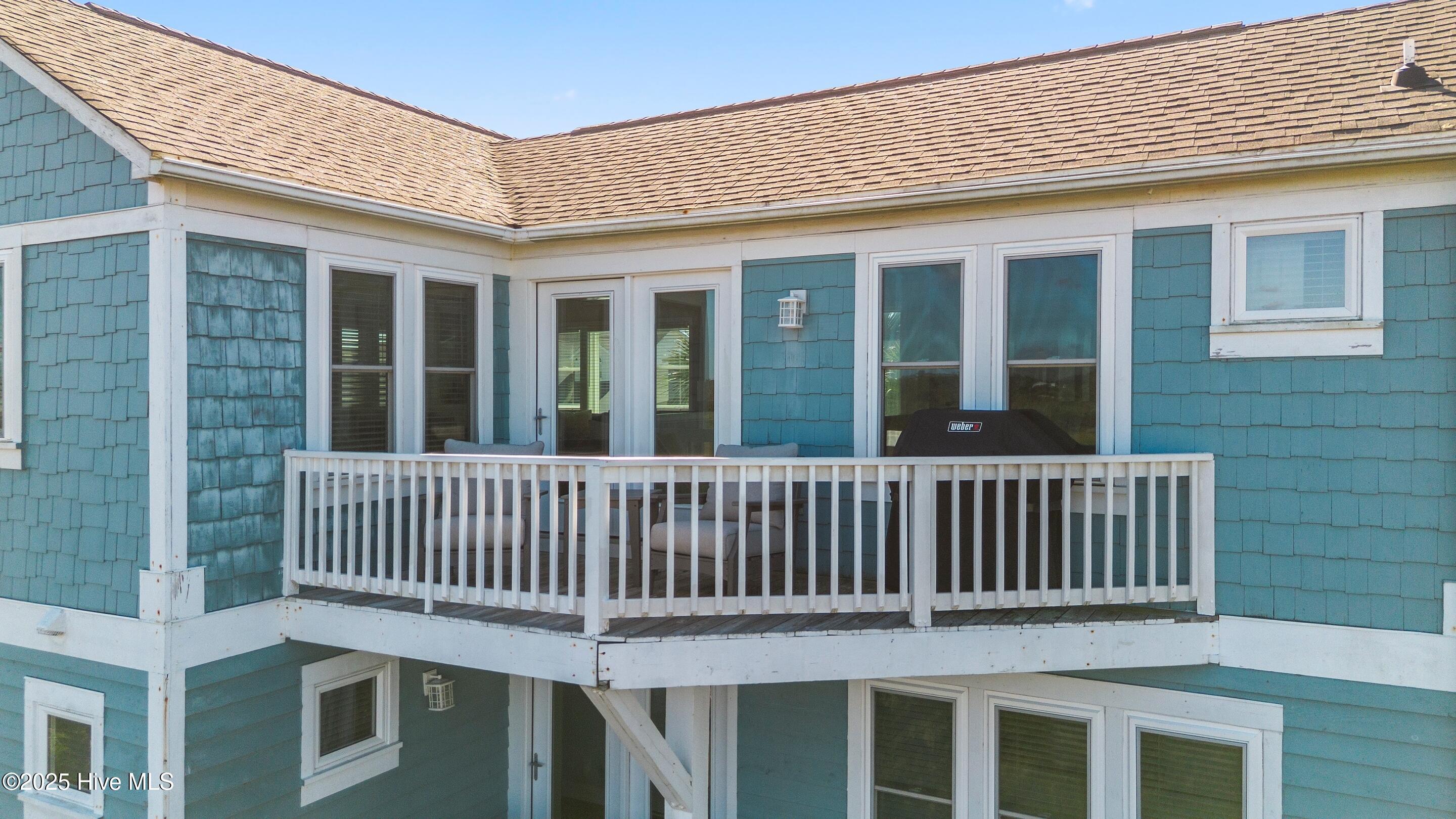 100536770 | Photo 25