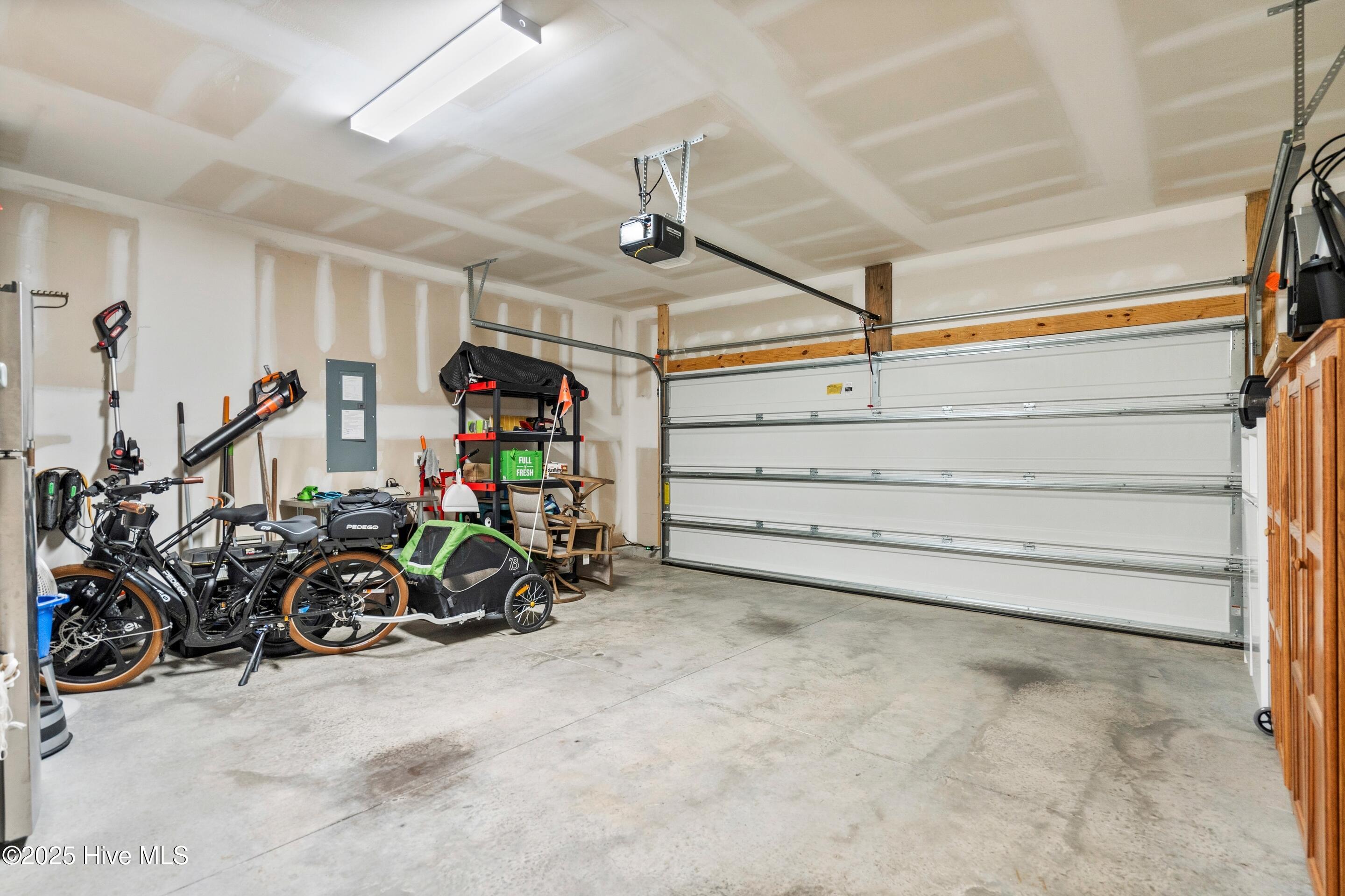 100531826 | Photo 49