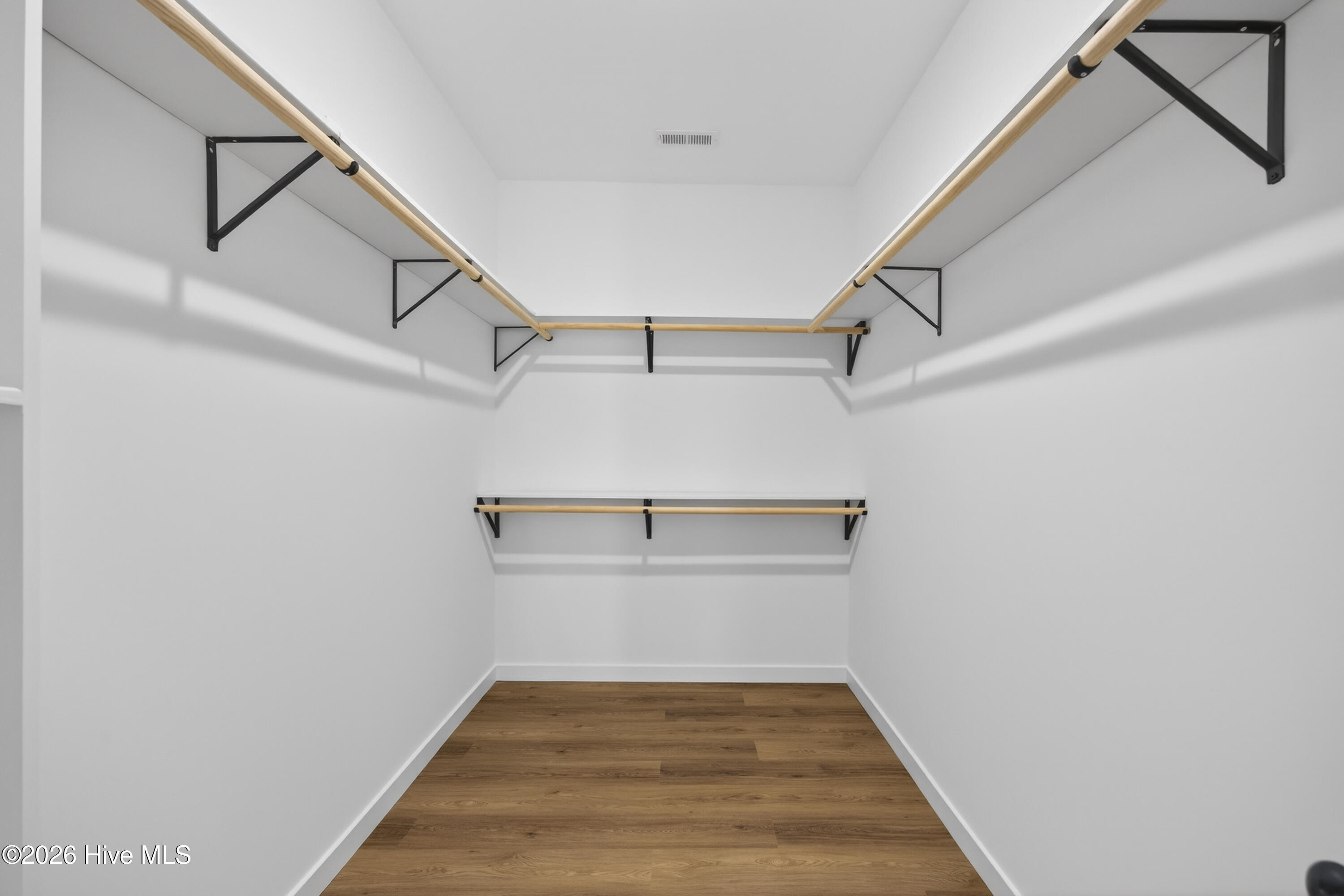 100550006 | Photo 36