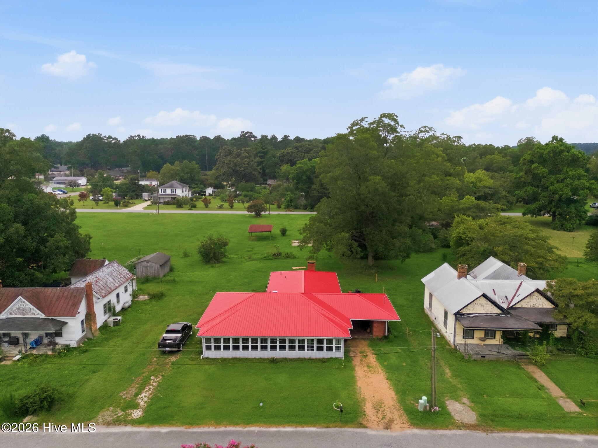 image of 208 N West Ave, Oak City, NC 27857 | MLS# 100593213