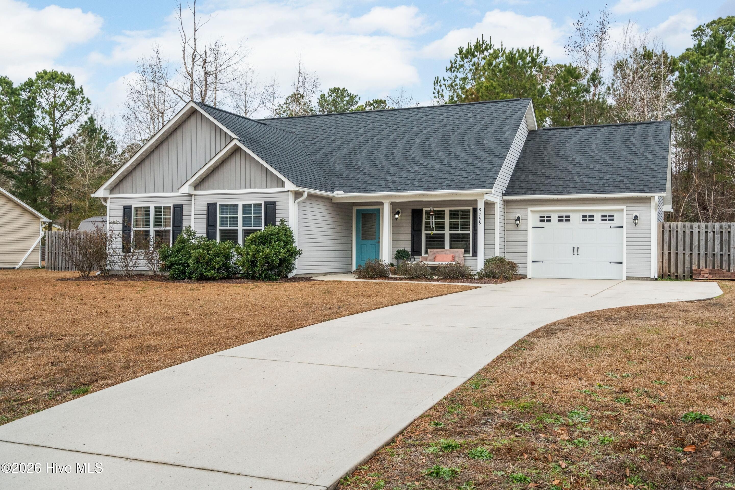 100549435 | Photo 51