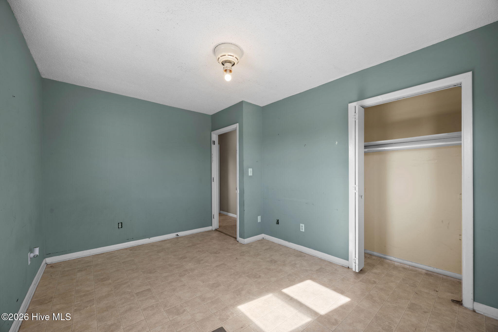 2501 Avery Street,Morehead City