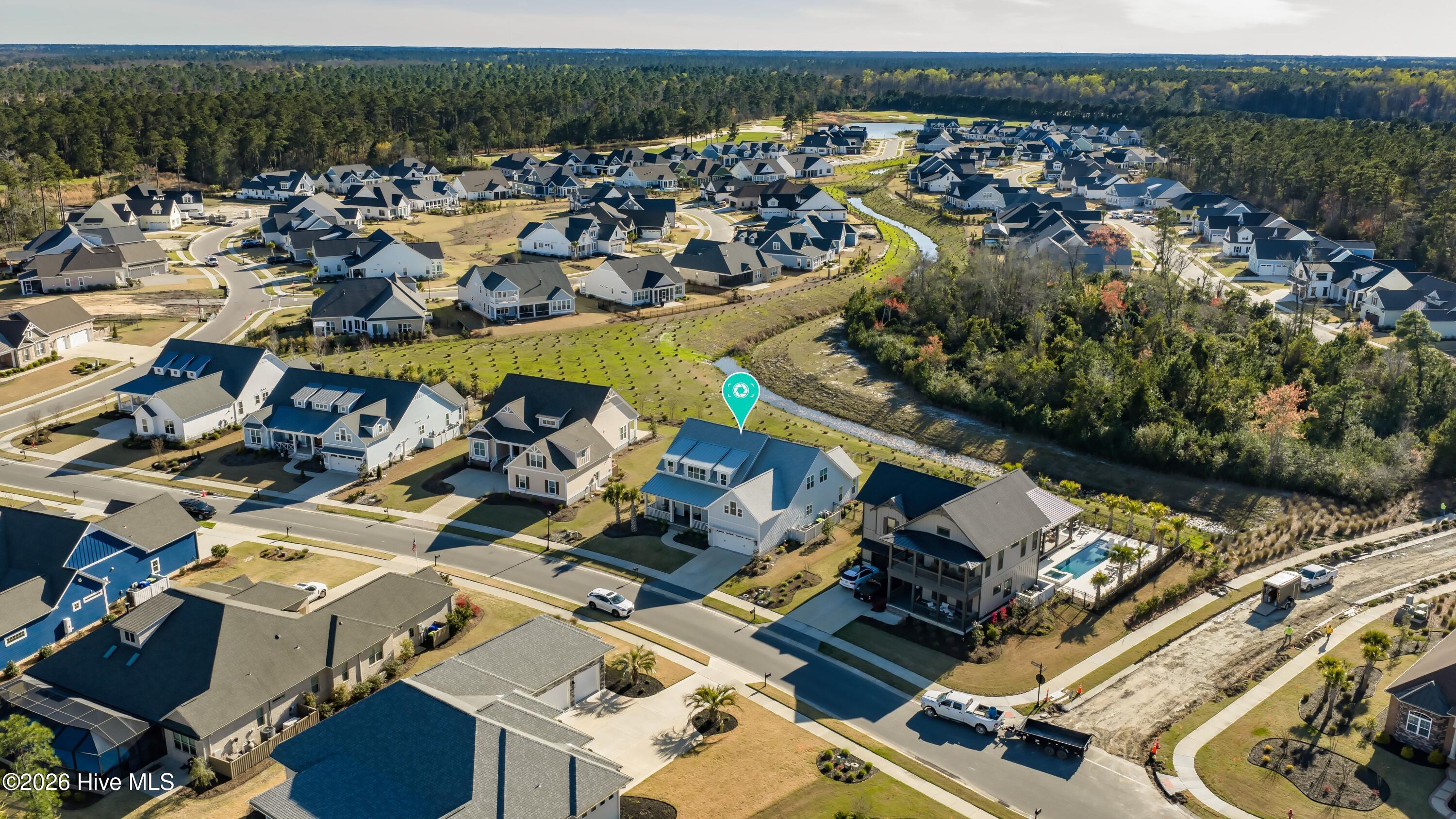 100566298 | Photo 69