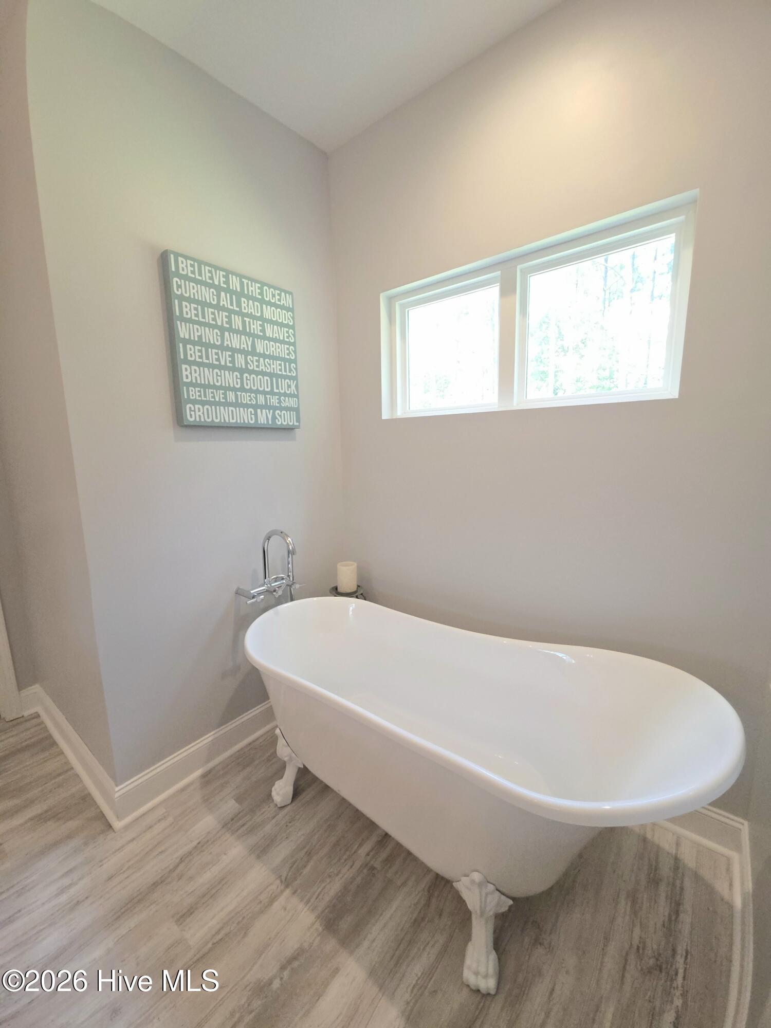 100564873 | Photo 21