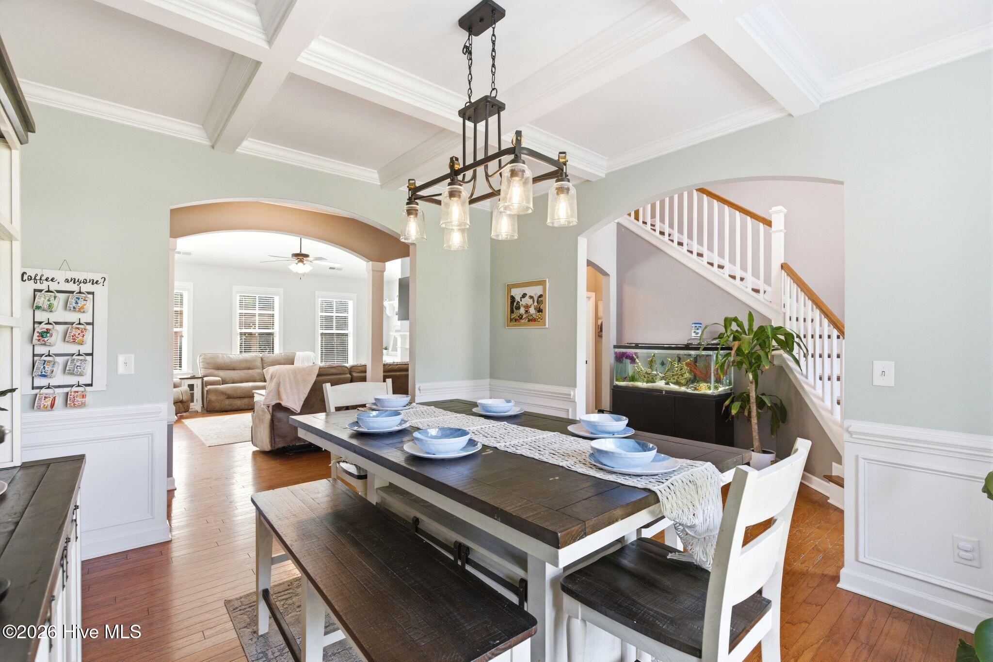 100563379 | Photo 21