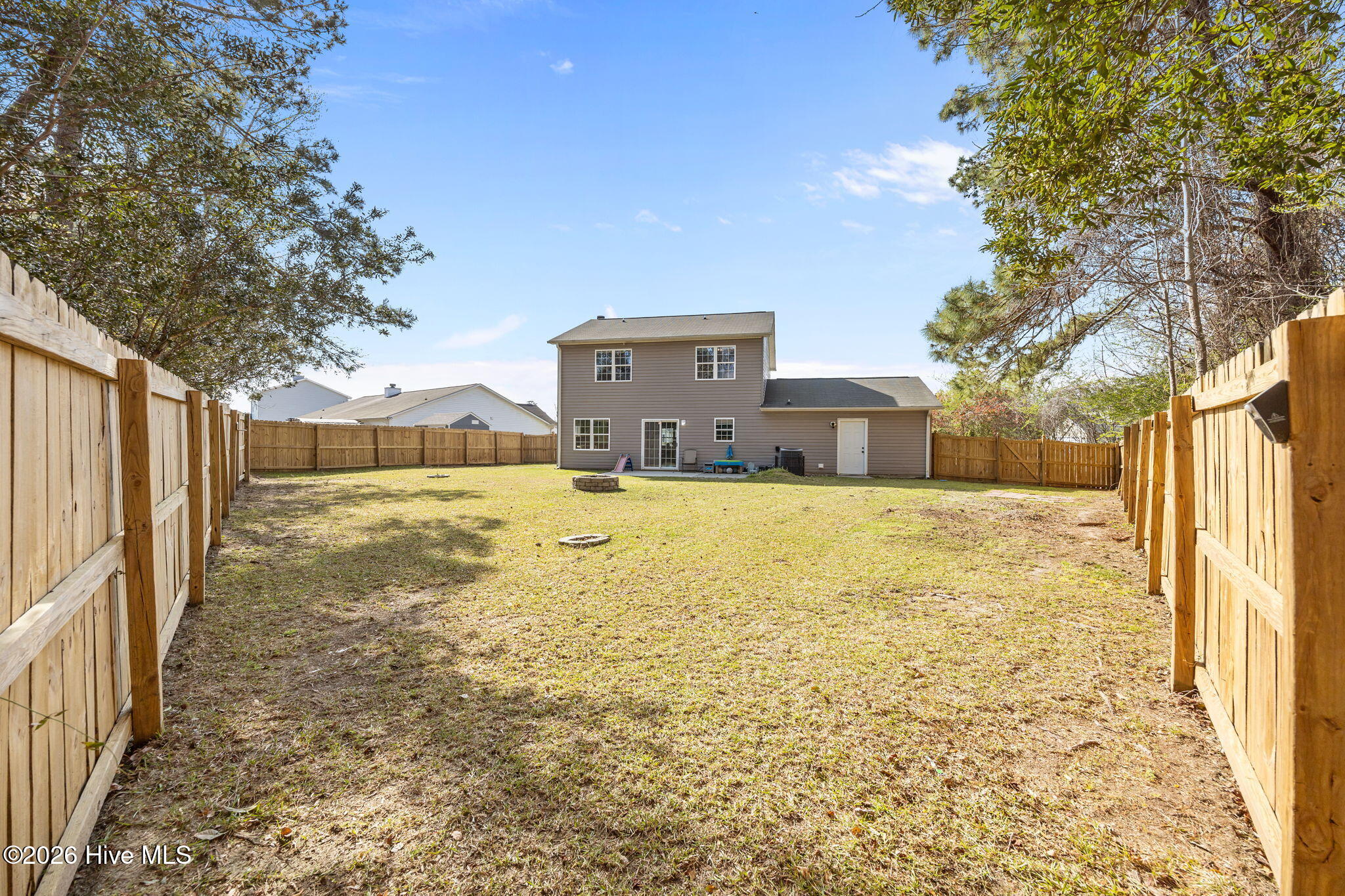 100568127 | Photo 52