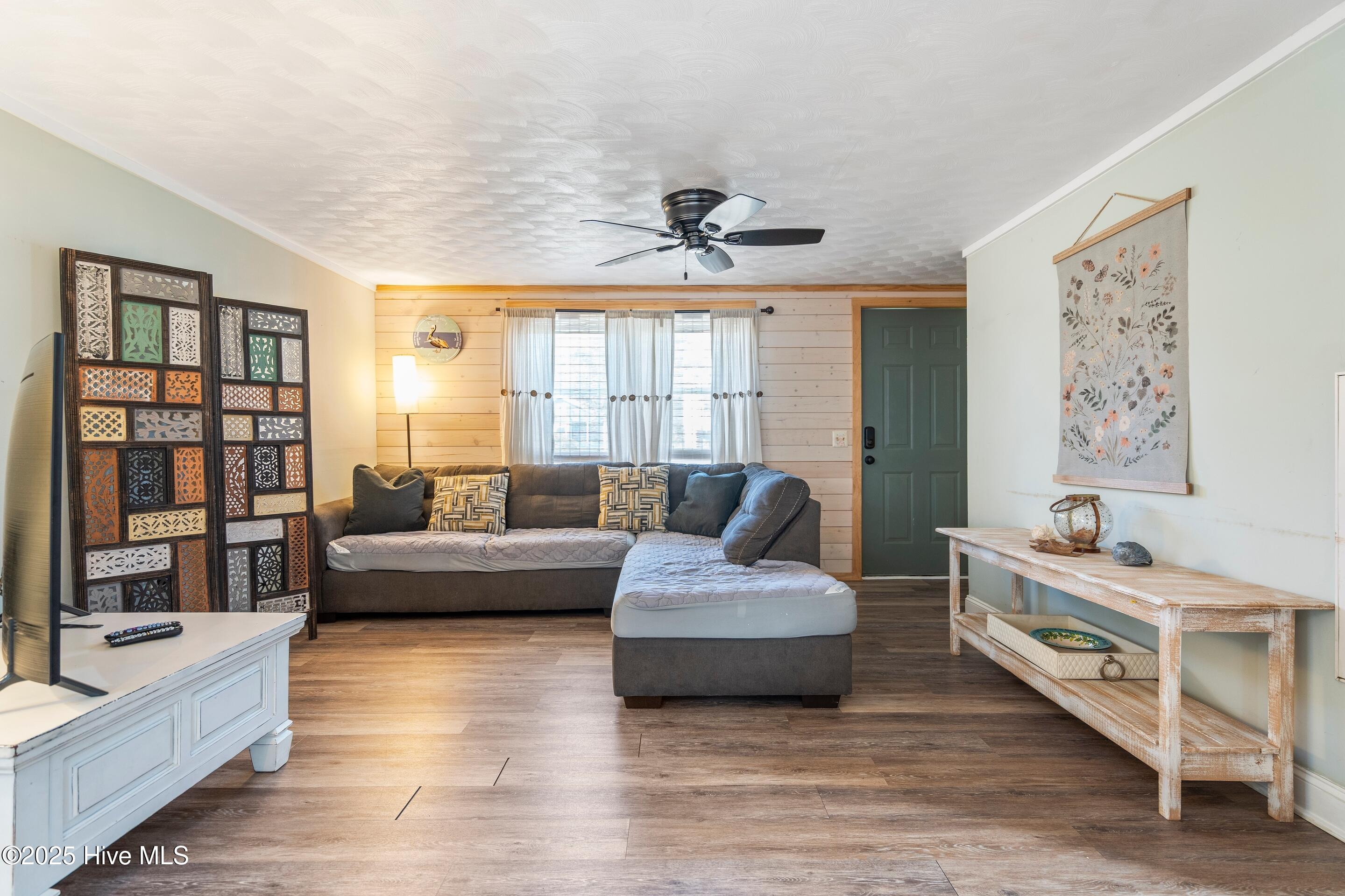 Homes for sale in Oak Island, NC | 314 Ne 75Th St, Oak Island, NC 28465 | MLS# 100535367