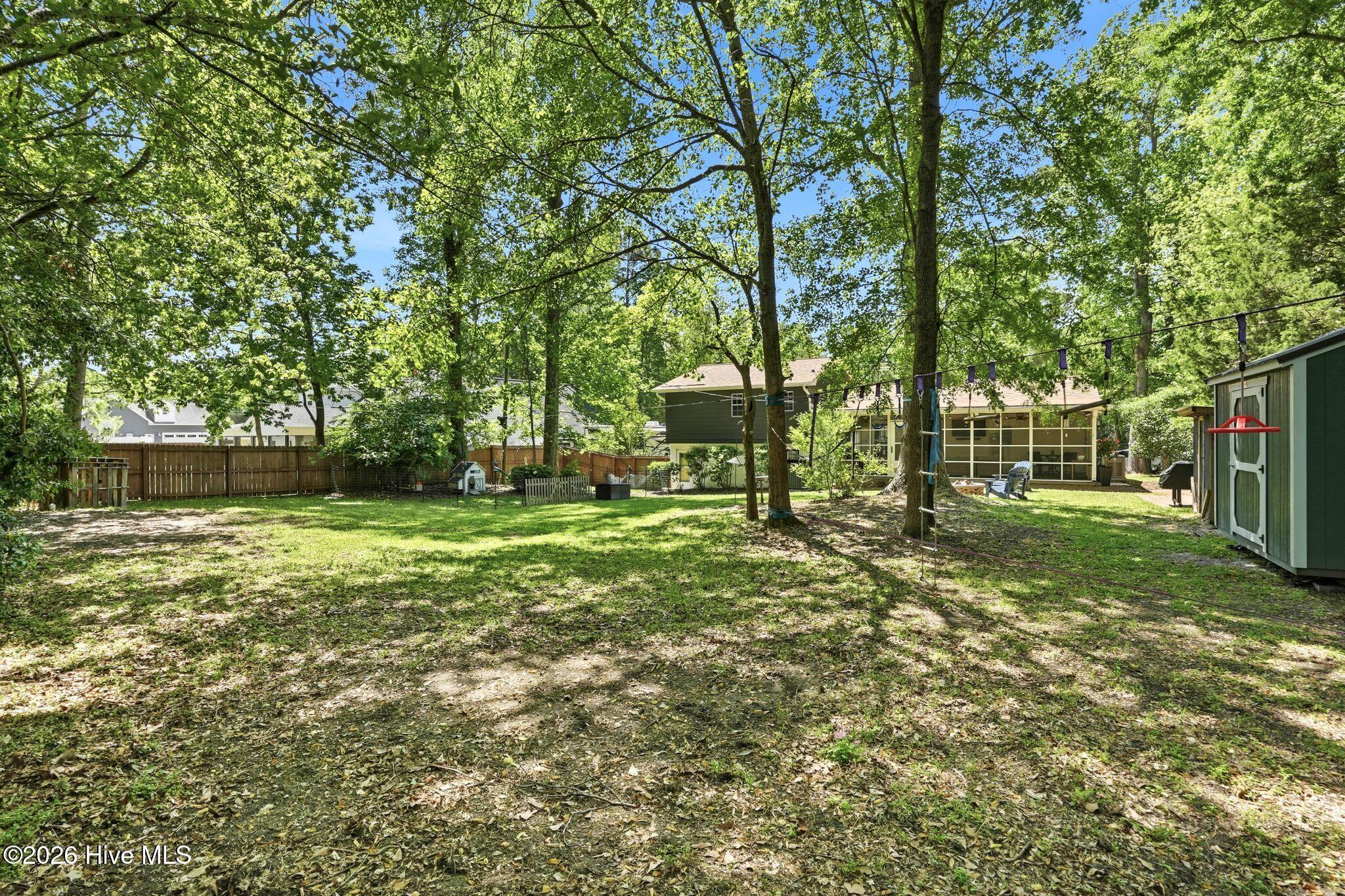 100568648 | Photo 63