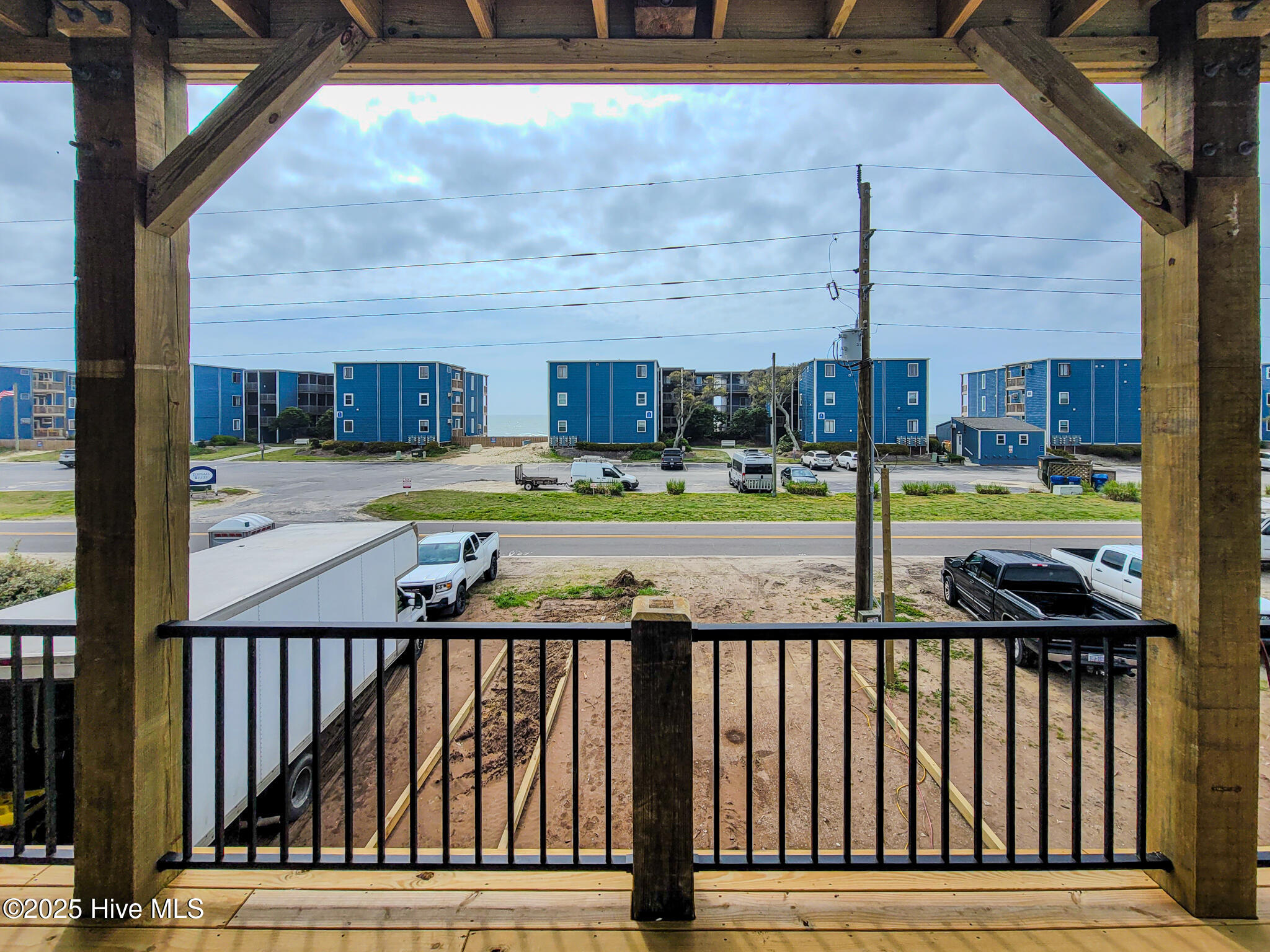 100500592 | Photo 37