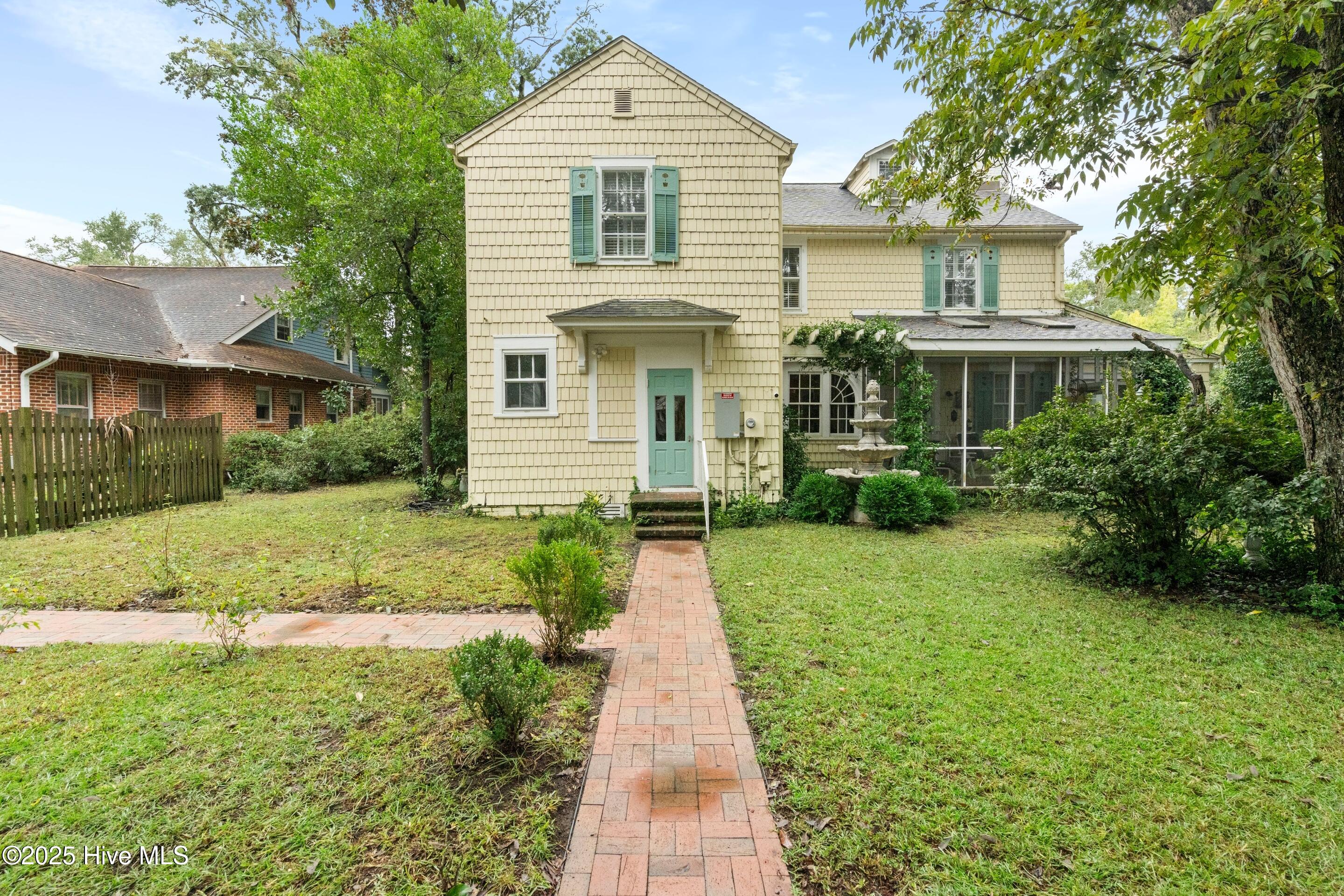 100553658 | Photo 63