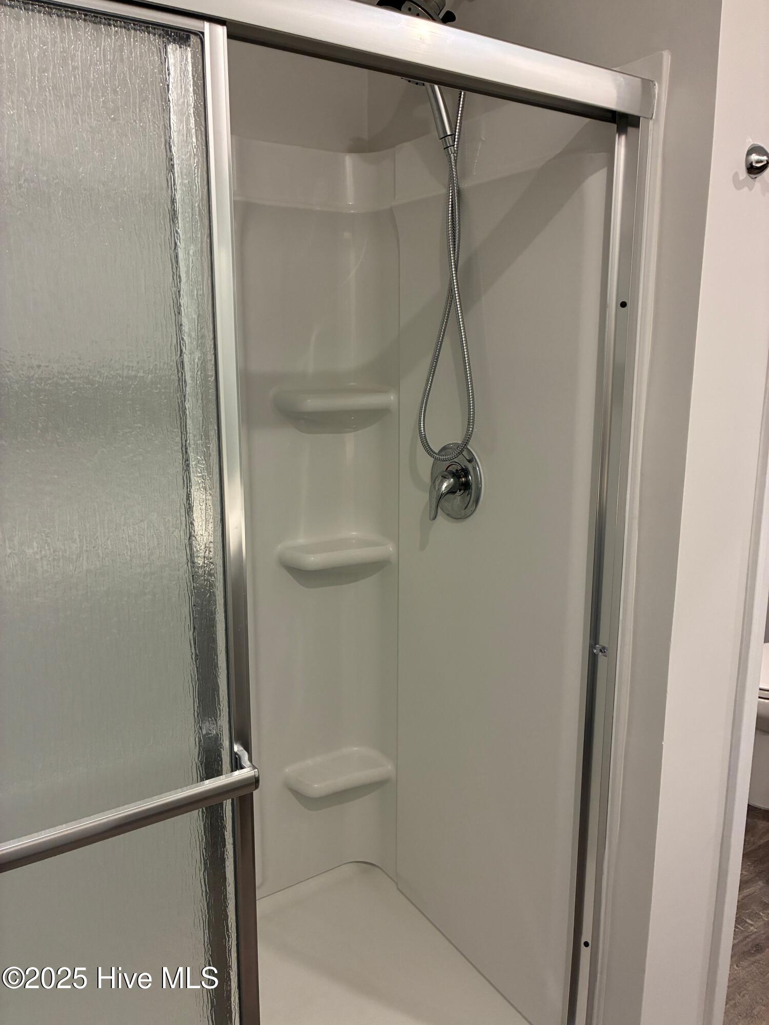 100543140 | Photo 18