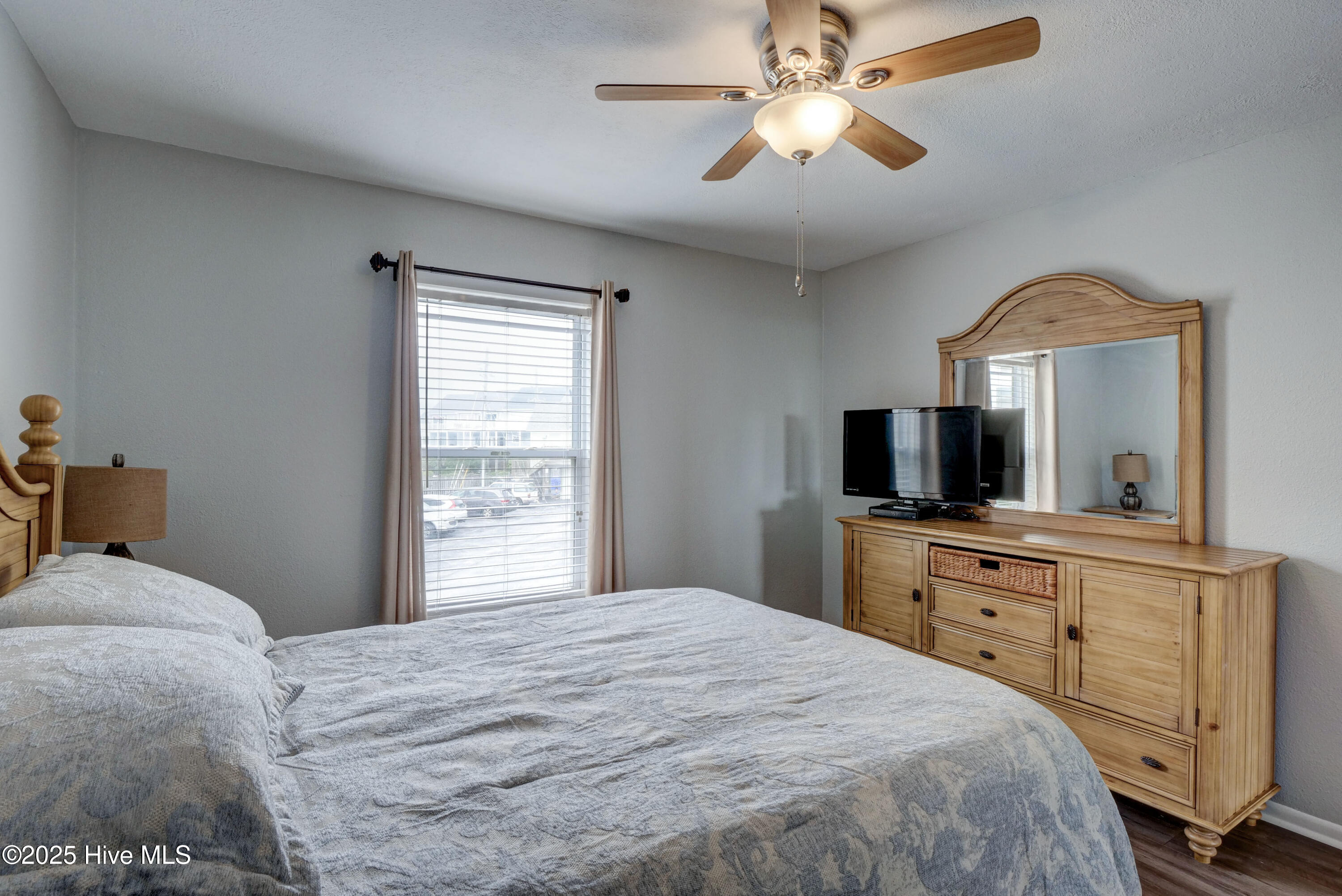 100527631 | Photo 22