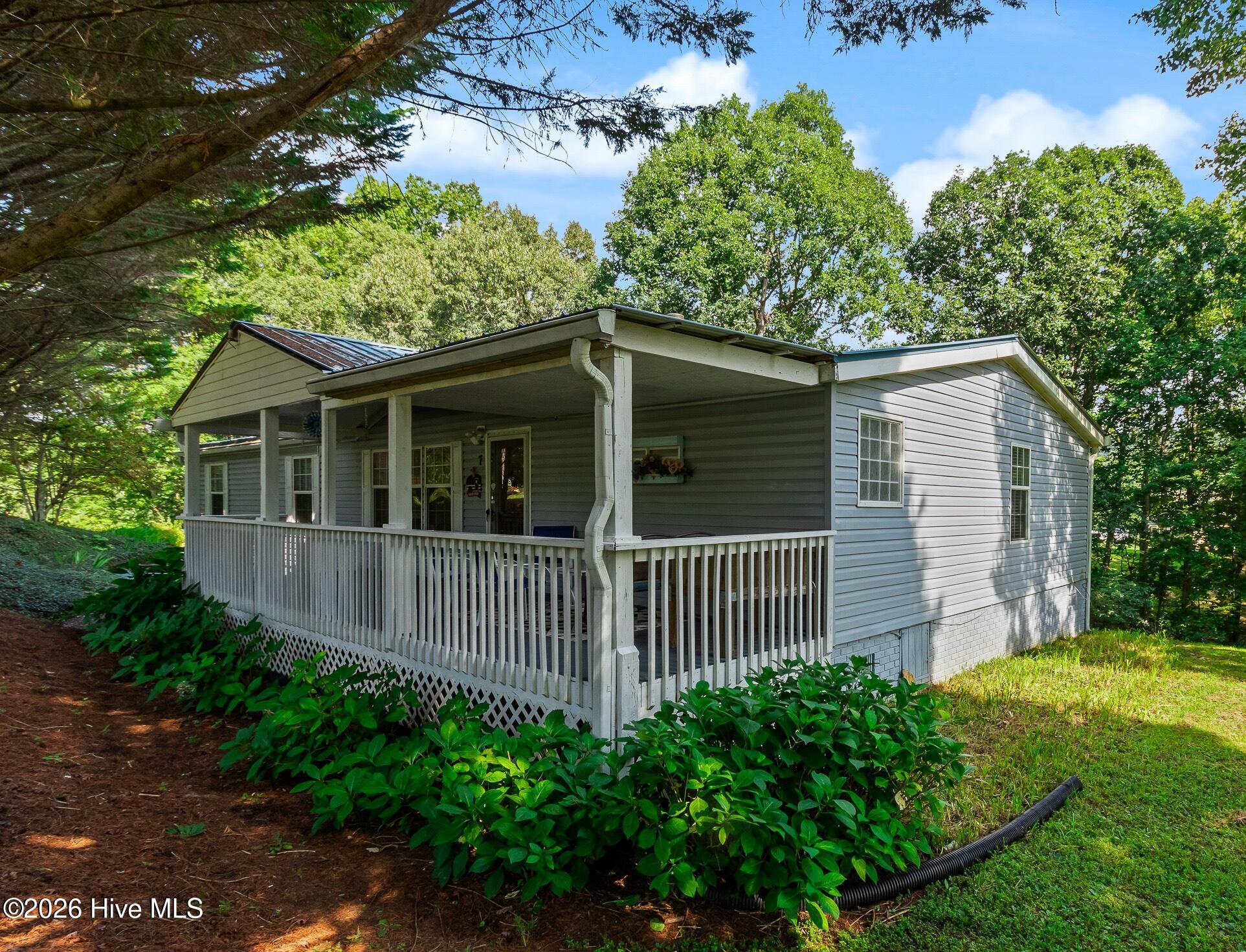 7 Racine Drive