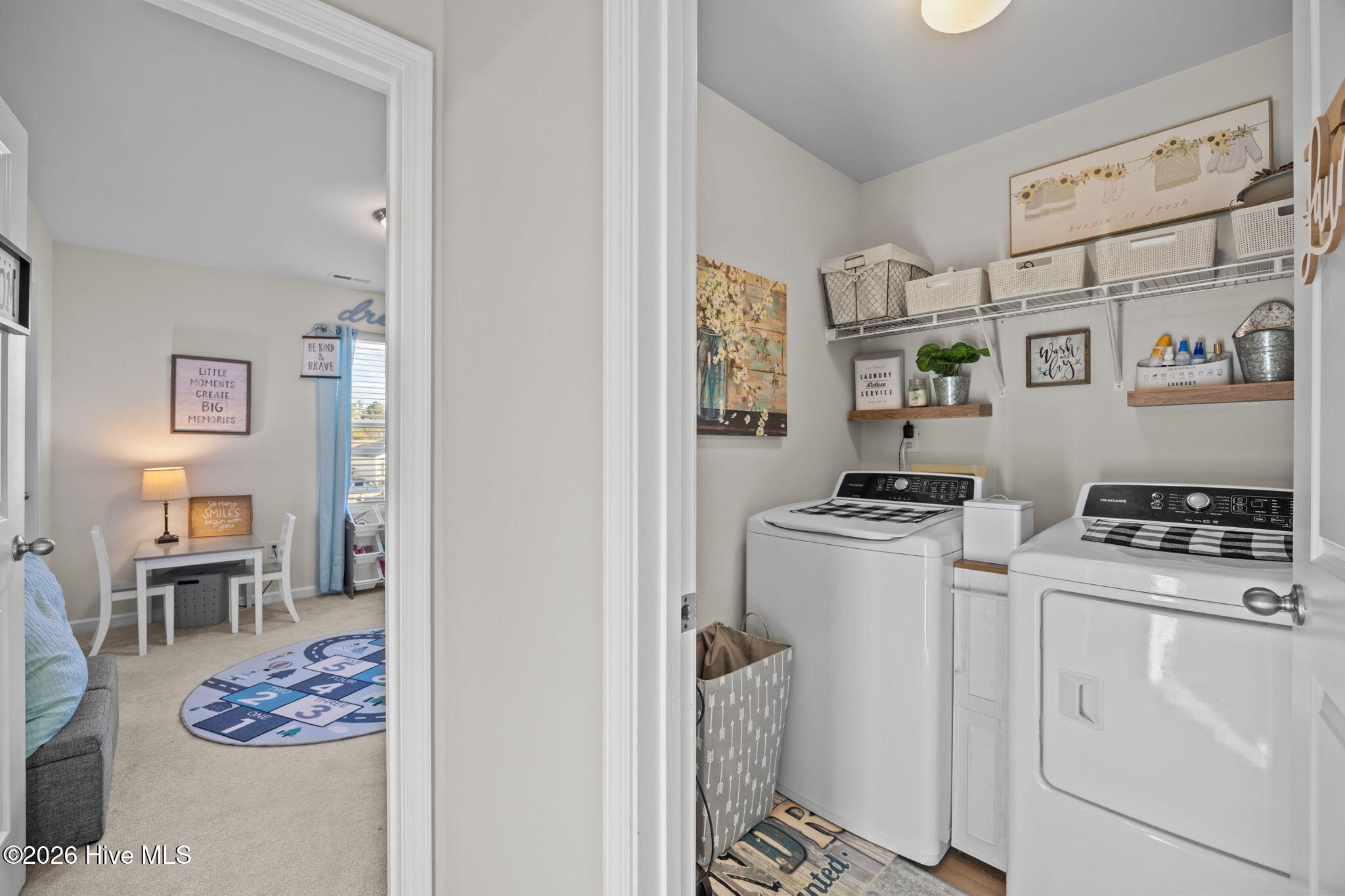 100549295 | Photo 21