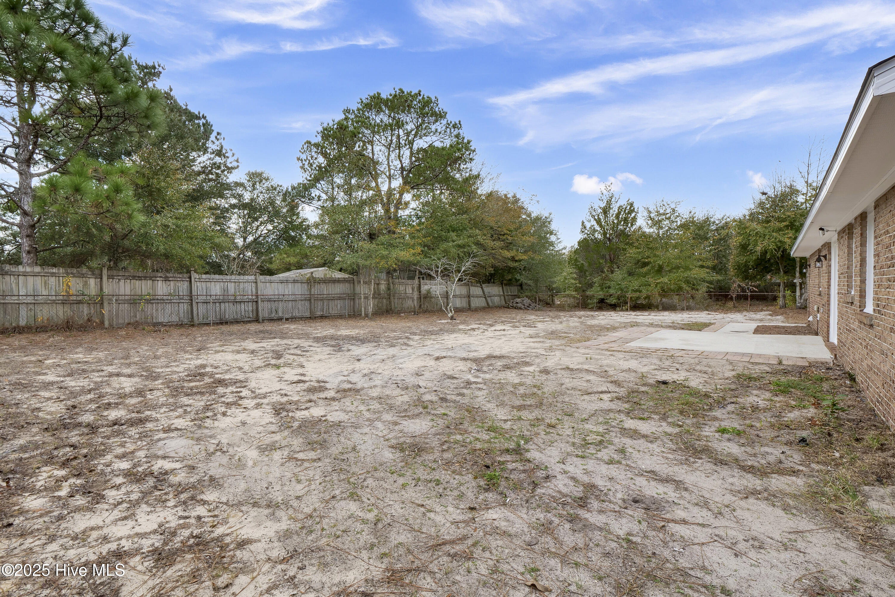 100546910 | Photo 31